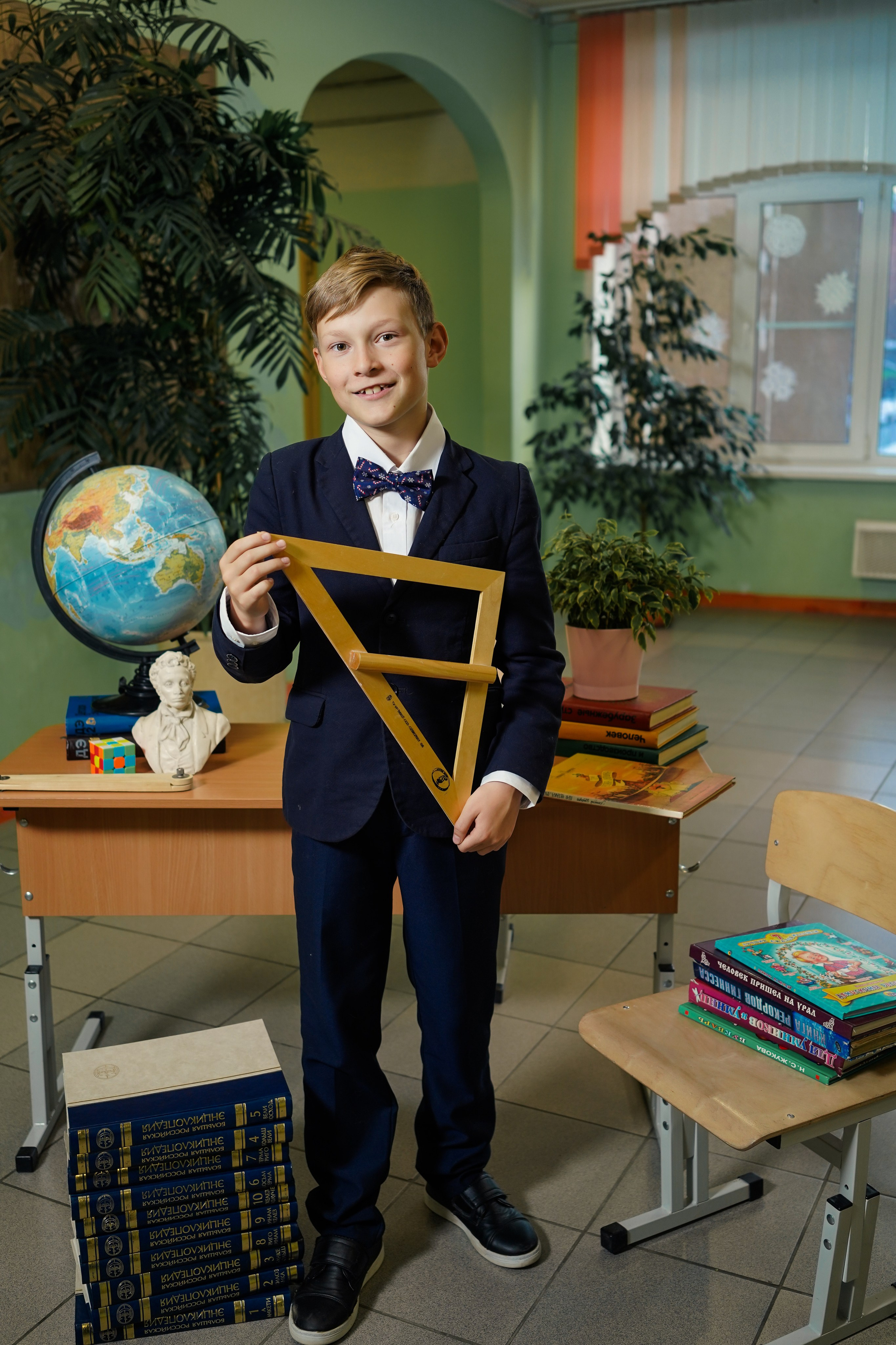 Выпускные альбомы, 4 класс Школа № 175 школьная фотосессия. Семейный и портретный фотограф в Екатеринбурге Анна Лобанова