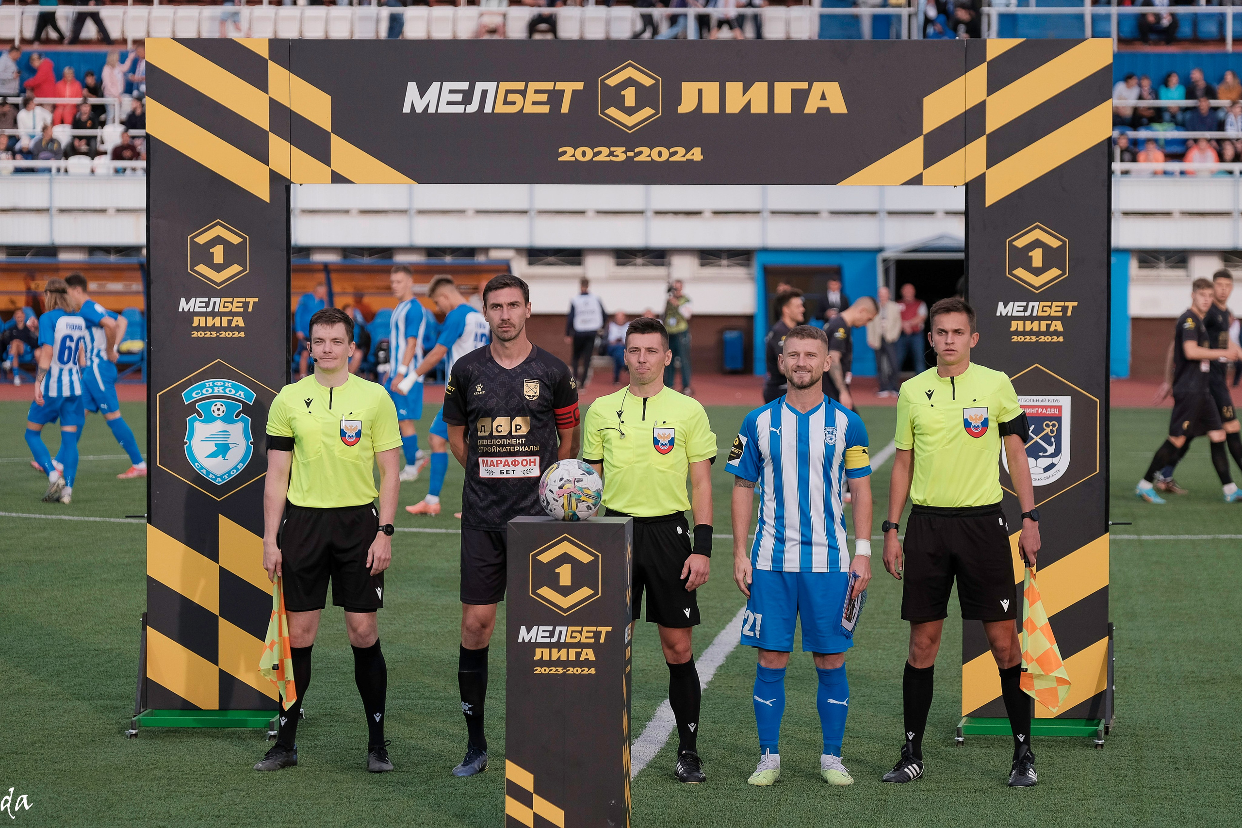 Фото футбольных матчей Первая лига ФНЛ. Фотограф Дмитрий Алексеев