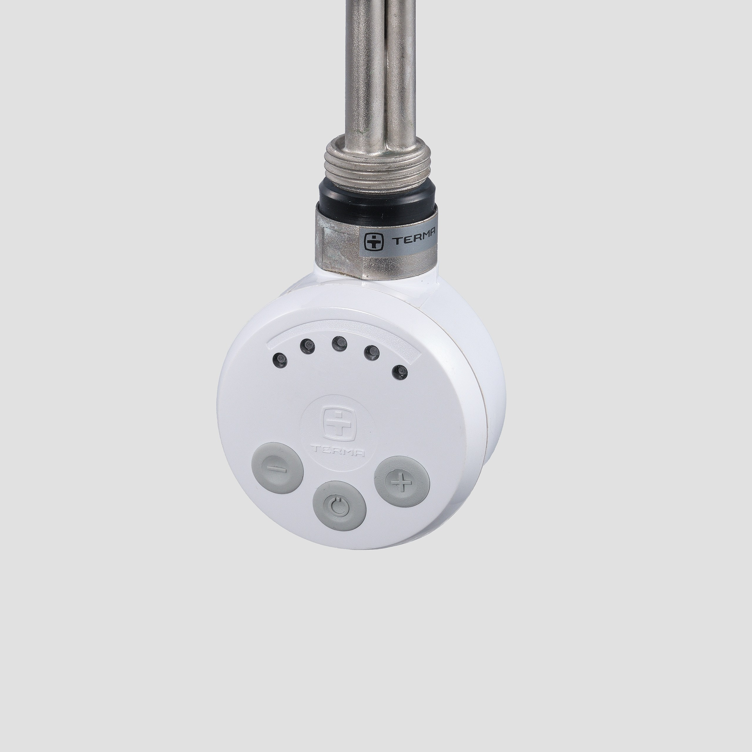 Предметные фотографии регуляторов и нагревателей для отопительных приборов