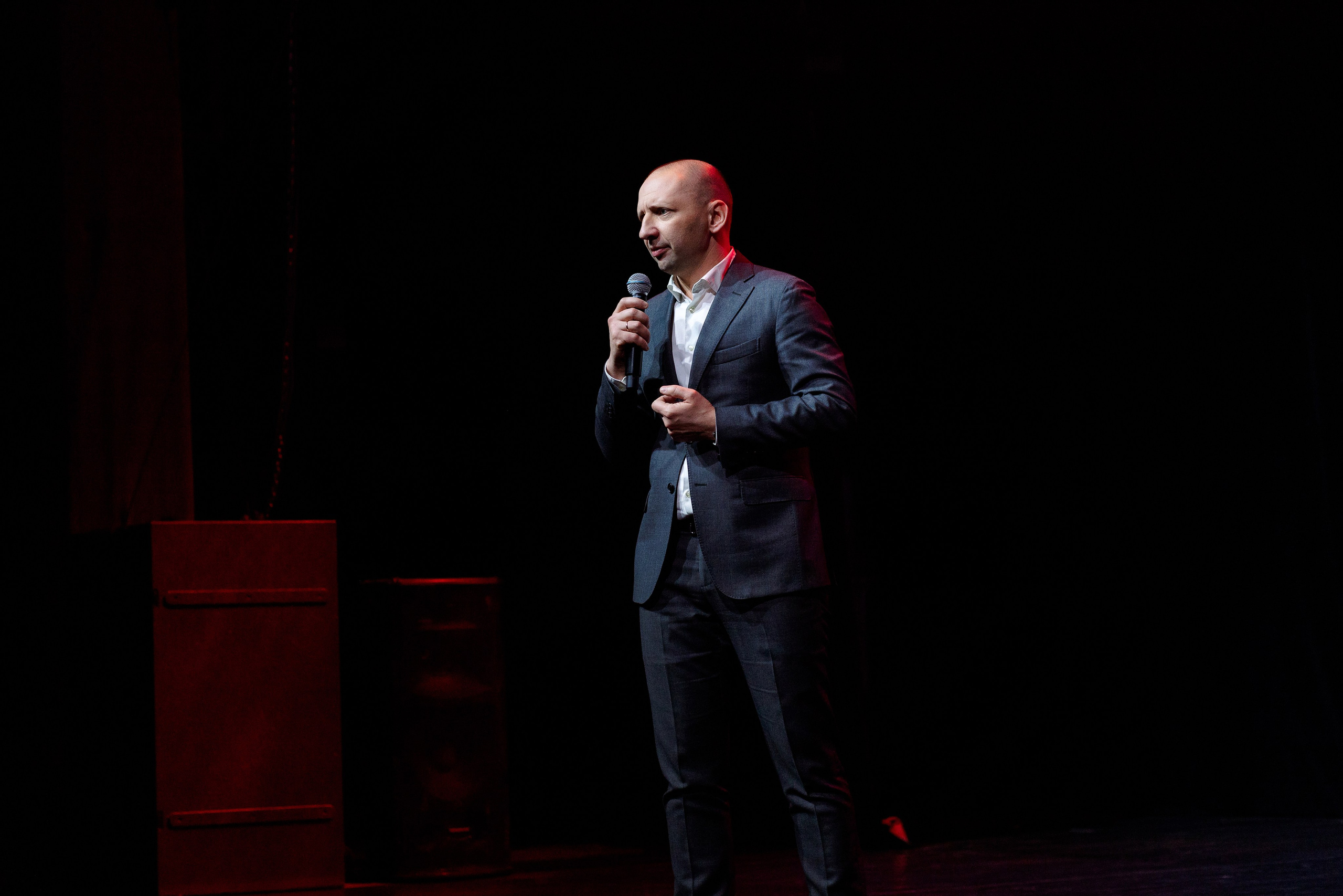 РЕПОРТАЖ: НОВЫЙ ГОД В ДК МЕТАЛЛУРГ. Профессиональный фотограф в Ижевске Леша Петров