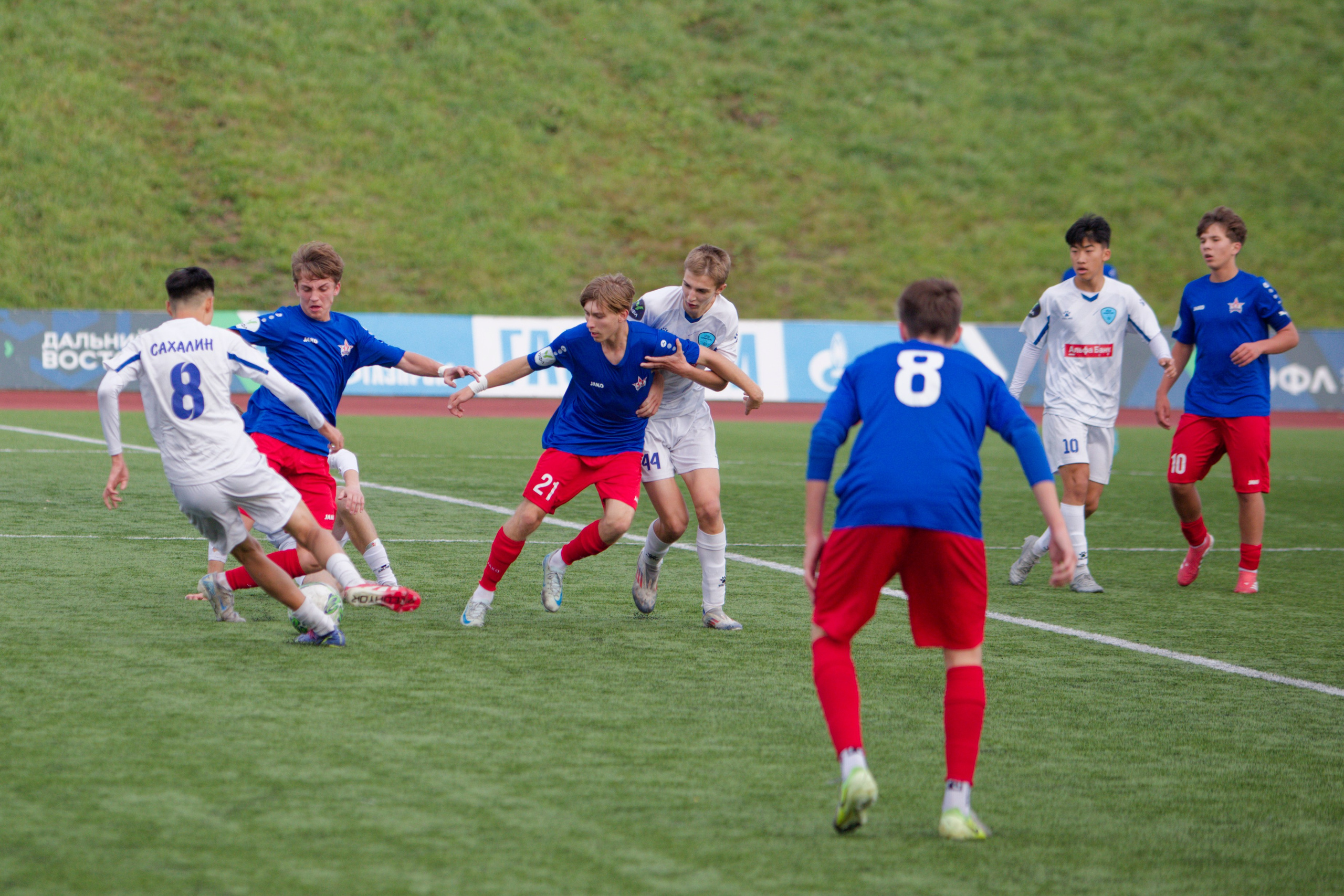 Матч ЮФЛ Сахалин-Хабаровск (U-18). Кутузов Евгений Фотограф в Южно-Сахалинске