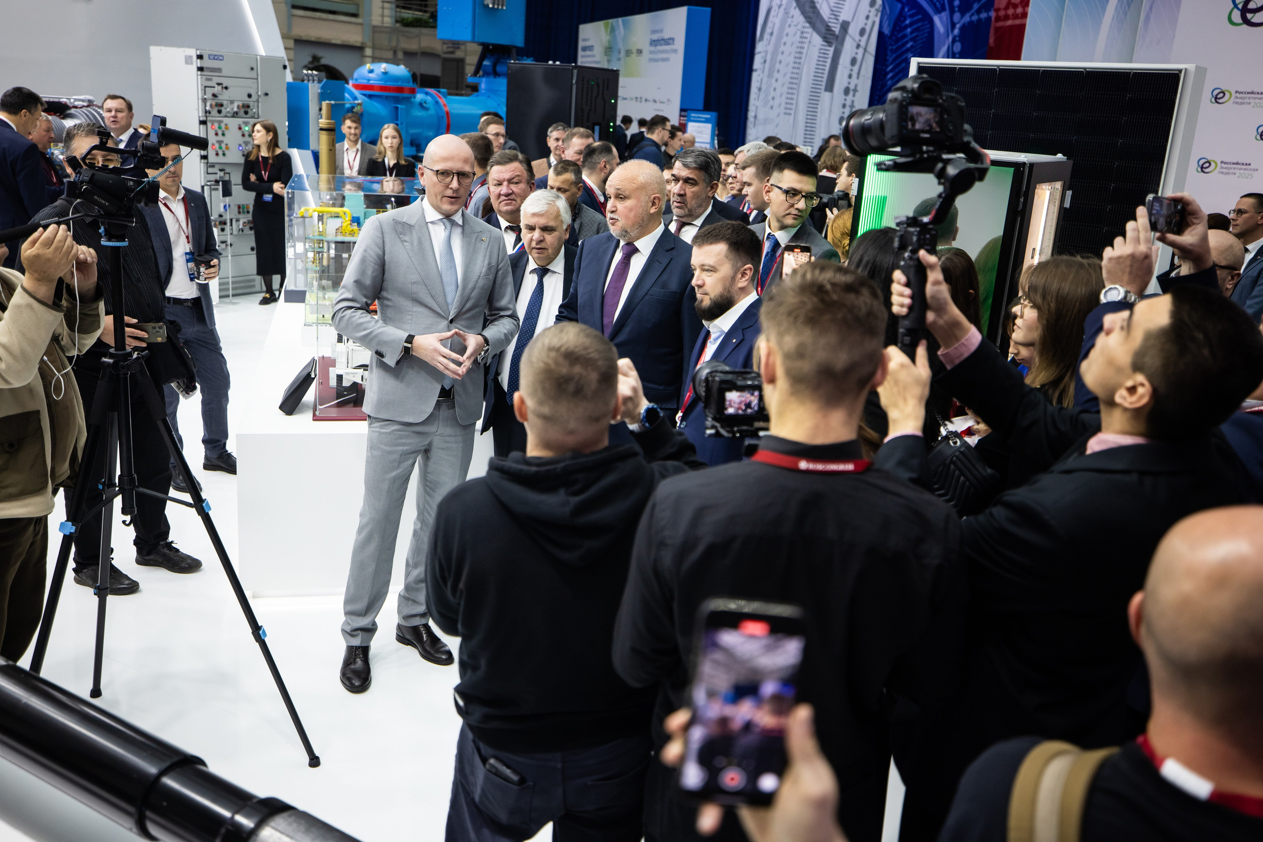 Российская энергетическая неделя -2025. Промышленный фотограф, фоторепортаж, Россия