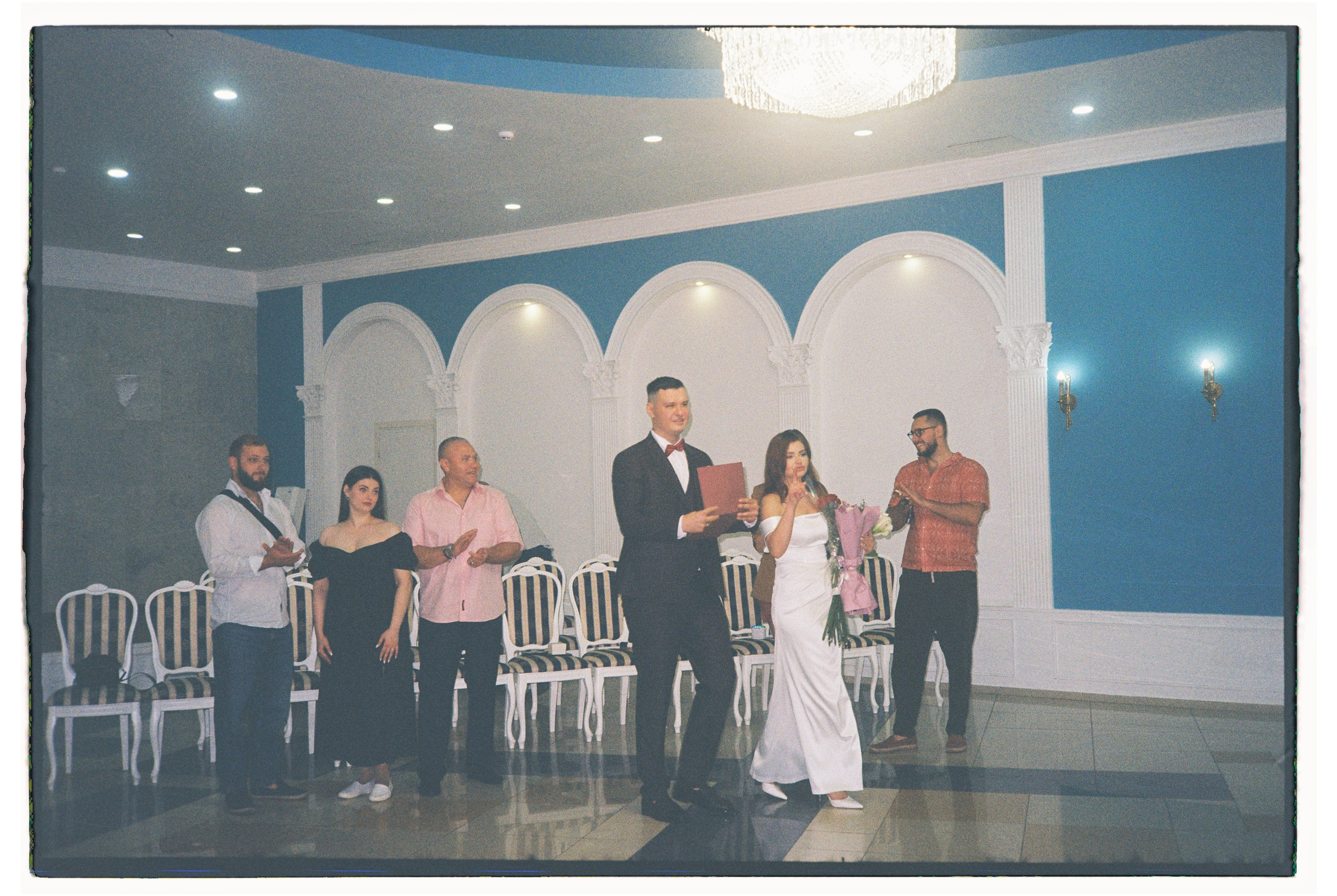 Егор & Нелля. Пленка. Сестры Карабаза. Фотографы и ретушеры в Москве и Санкт-Петербурге