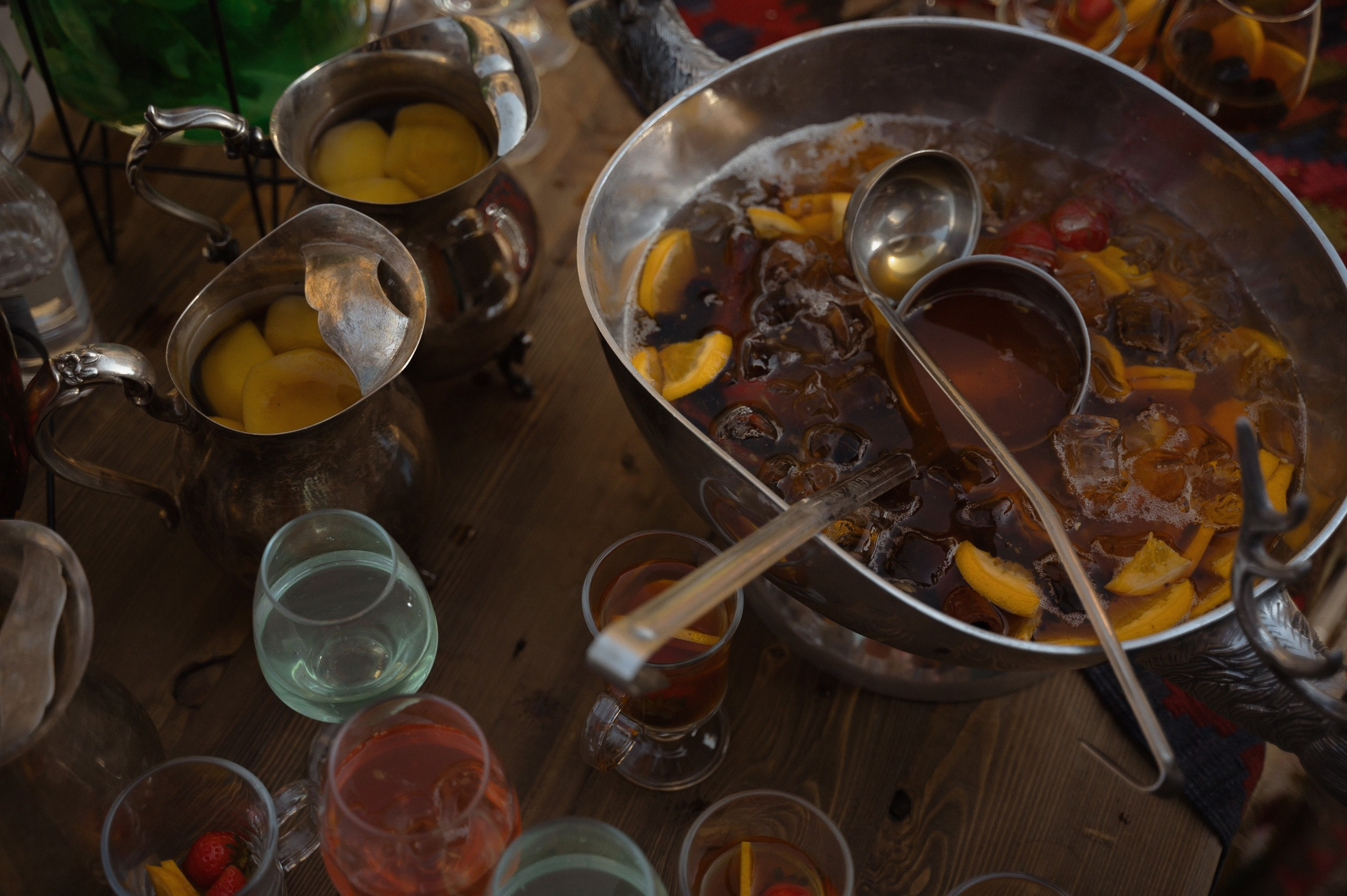 Трогательная свадебная вечеринка в горах Армении. Афина Ефимова. Свадебный фотограф Москва