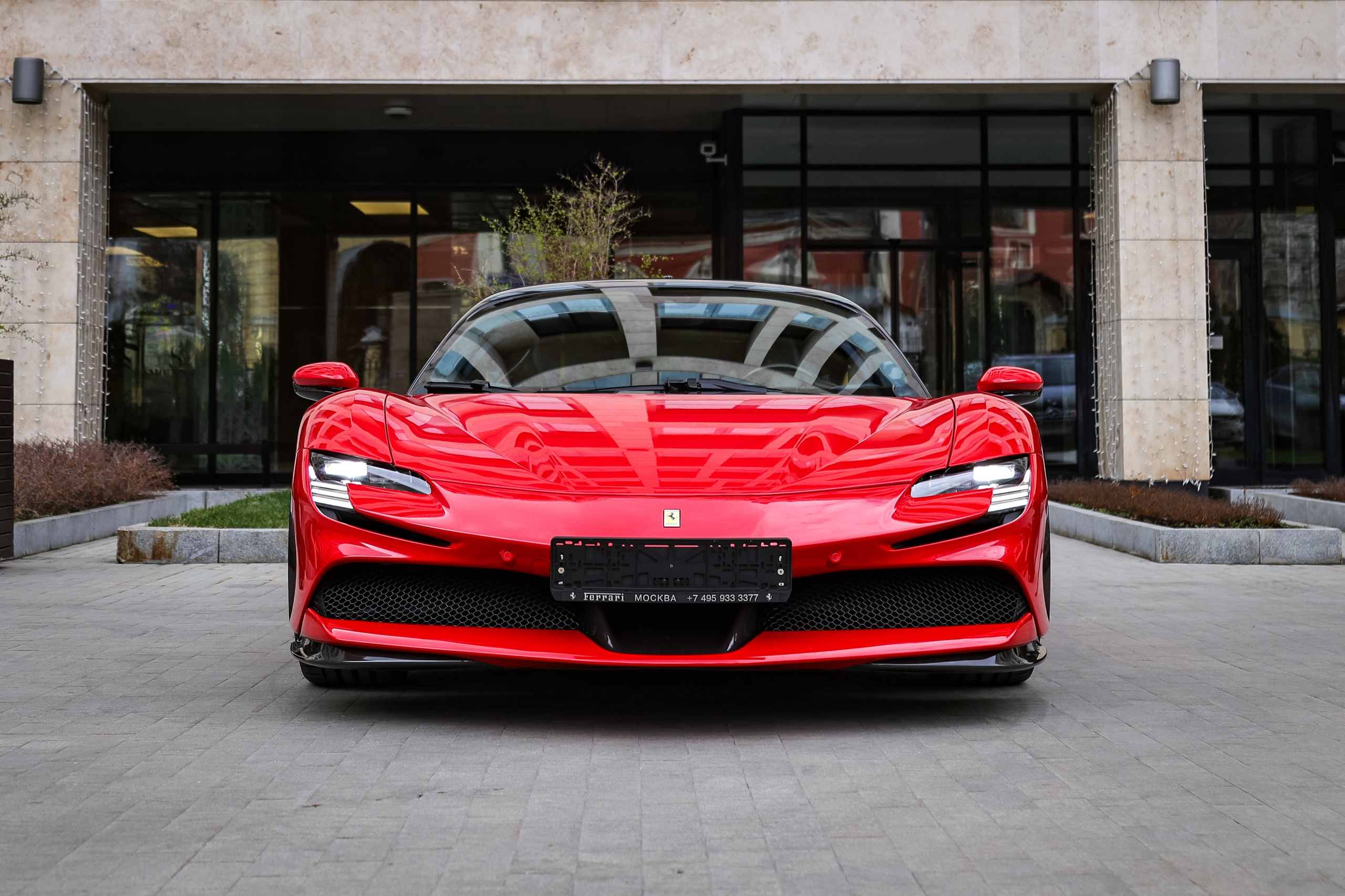 ФОТОСЪЁМКА 2025 FERRARI SF90 STRADALE В МОСКВЕ. Фотограф и Видеограф в Москве|MixtureCaptures