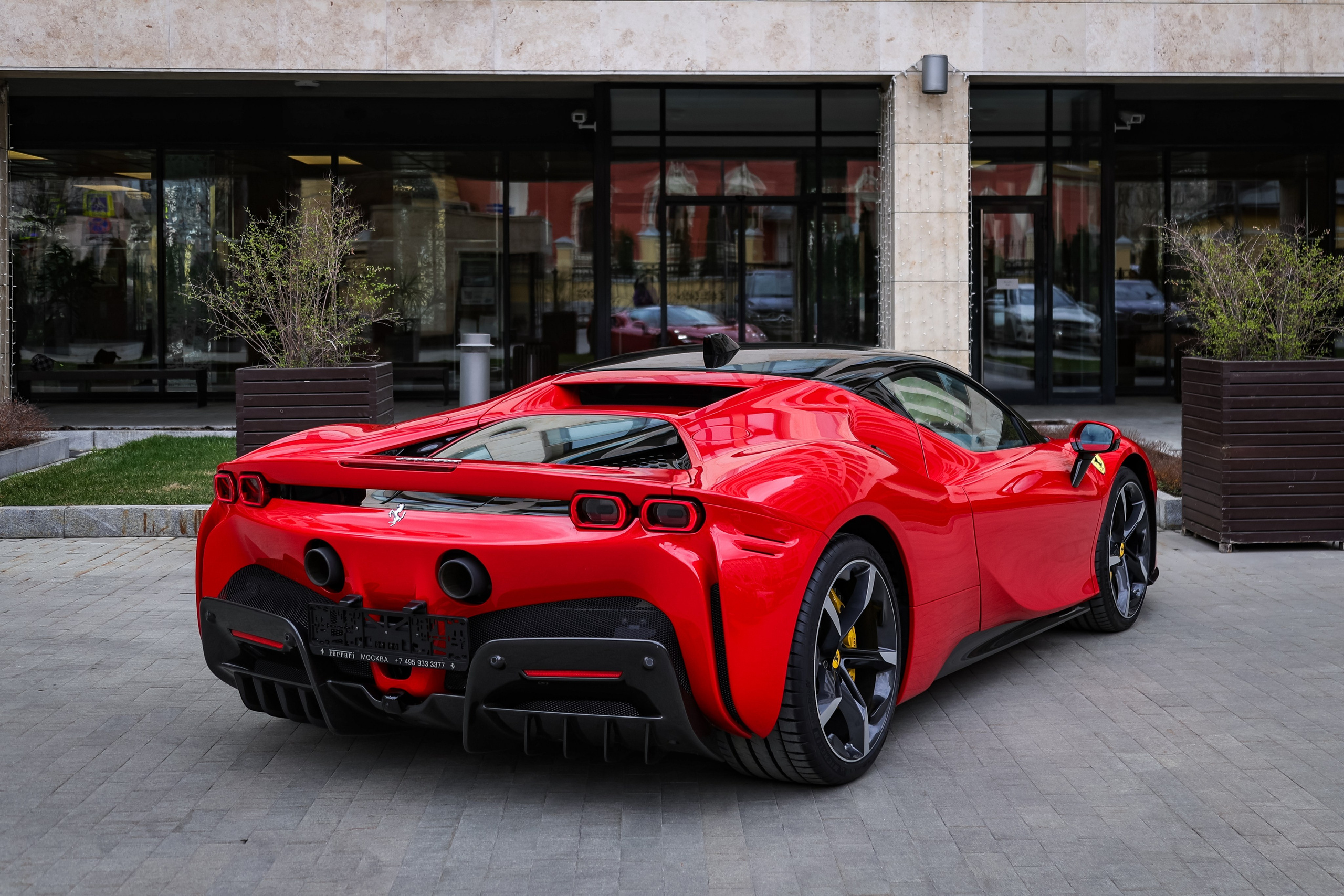 ФОТОСЪЁМКА 2025 FERRARI SF90 STRADALE В МОСКВЕ. Фотограф и Видеограф в Москве|MixtureCaptures