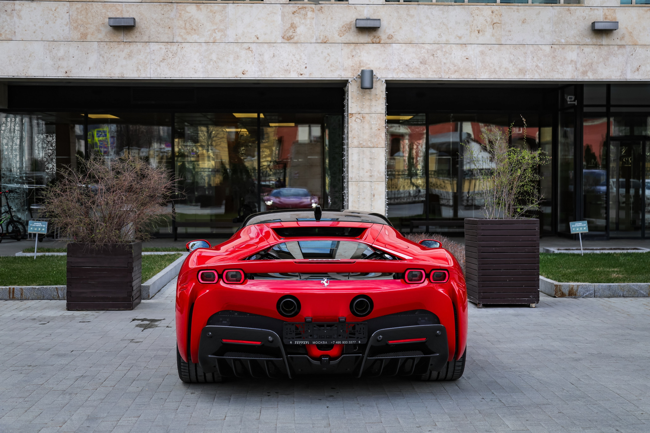 ФОТОСЪЁМКА 2025 FERRARI SF90 STRADALE В МОСКВЕ. Фотограф и Видеограф в Москве|MixtureCaptures