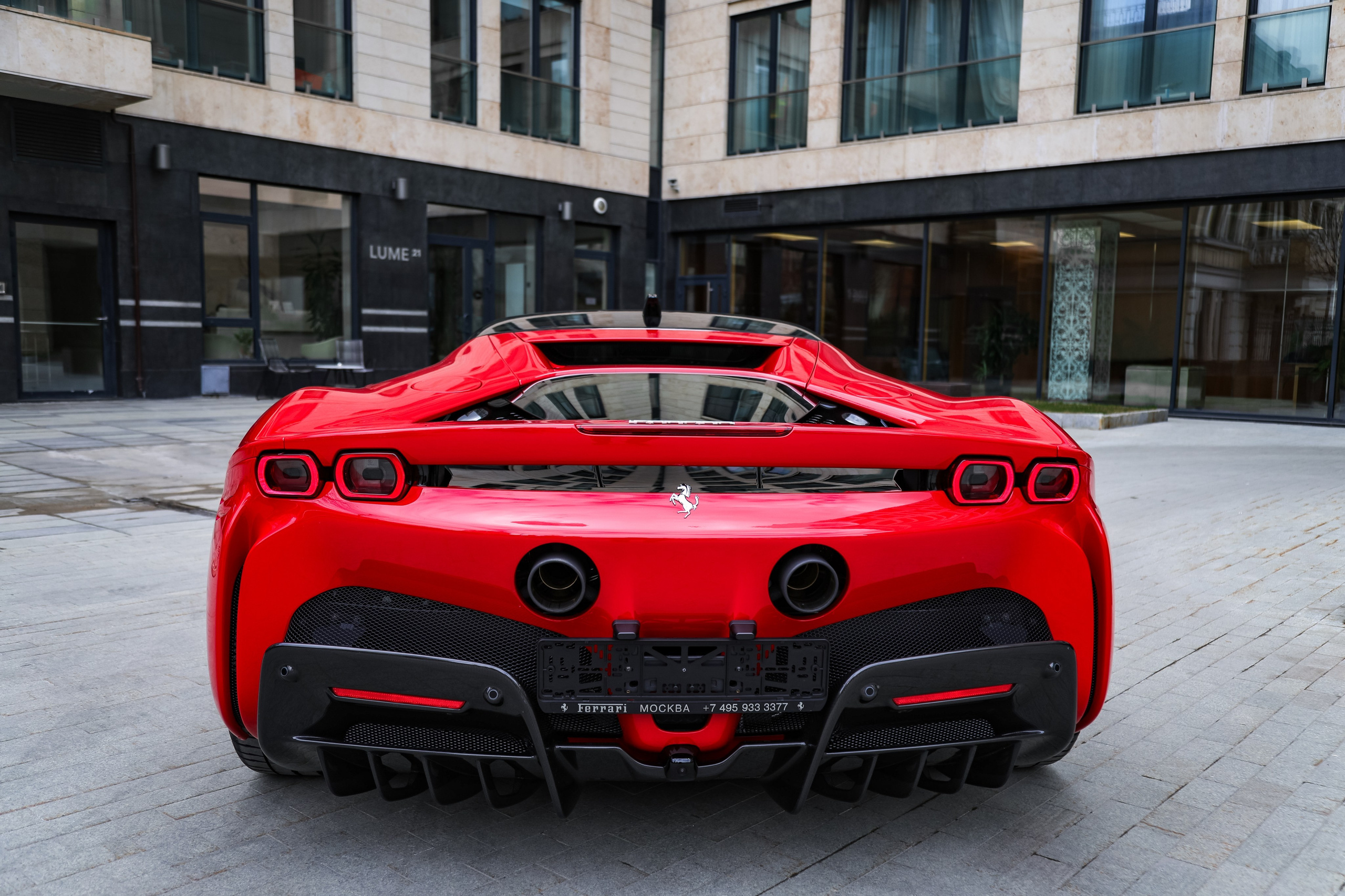 ФОТОСЪЁМКА 2025 FERRARI SF90 STRADALE В МОСКВЕ. Фотограф и Видеограф в Москве|MixtureCaptures