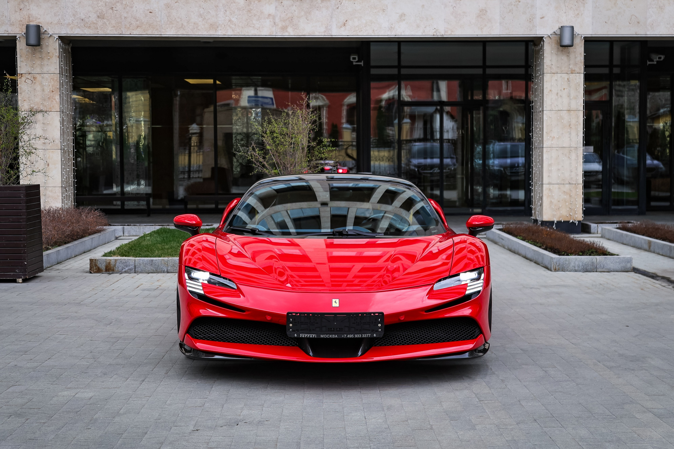 ФОТОСЪЁМКА 2025 FERRARI SF90 STRADALE В МОСКВЕ. Фотограф и Видеограф в Москве|MixtureCaptures