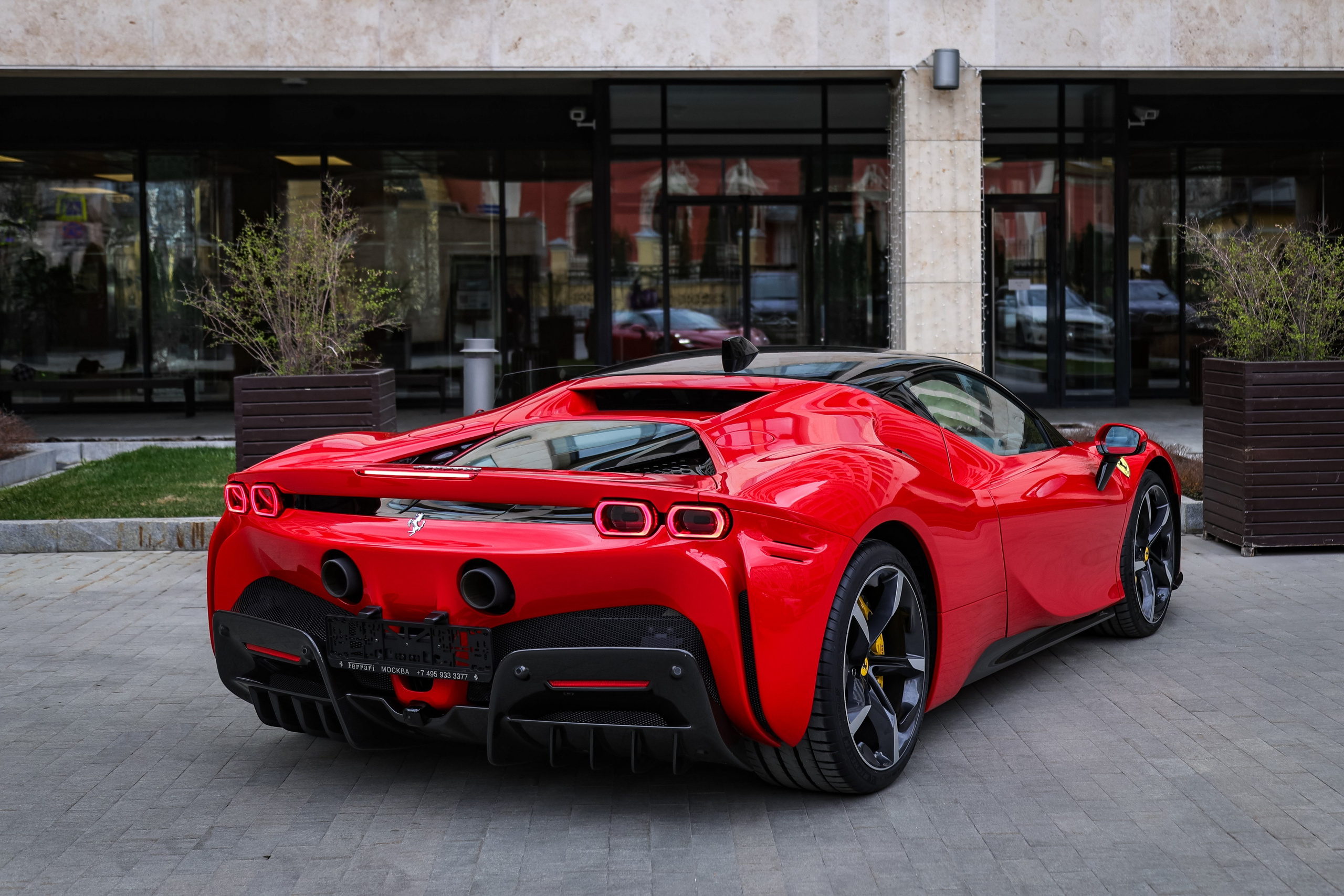 ФОТОСЪЁМКА 2025 FERRARI SF90 STRADALE В МОСКВЕ. Фотограф и Видеограф в Москве|MixtureCaptures