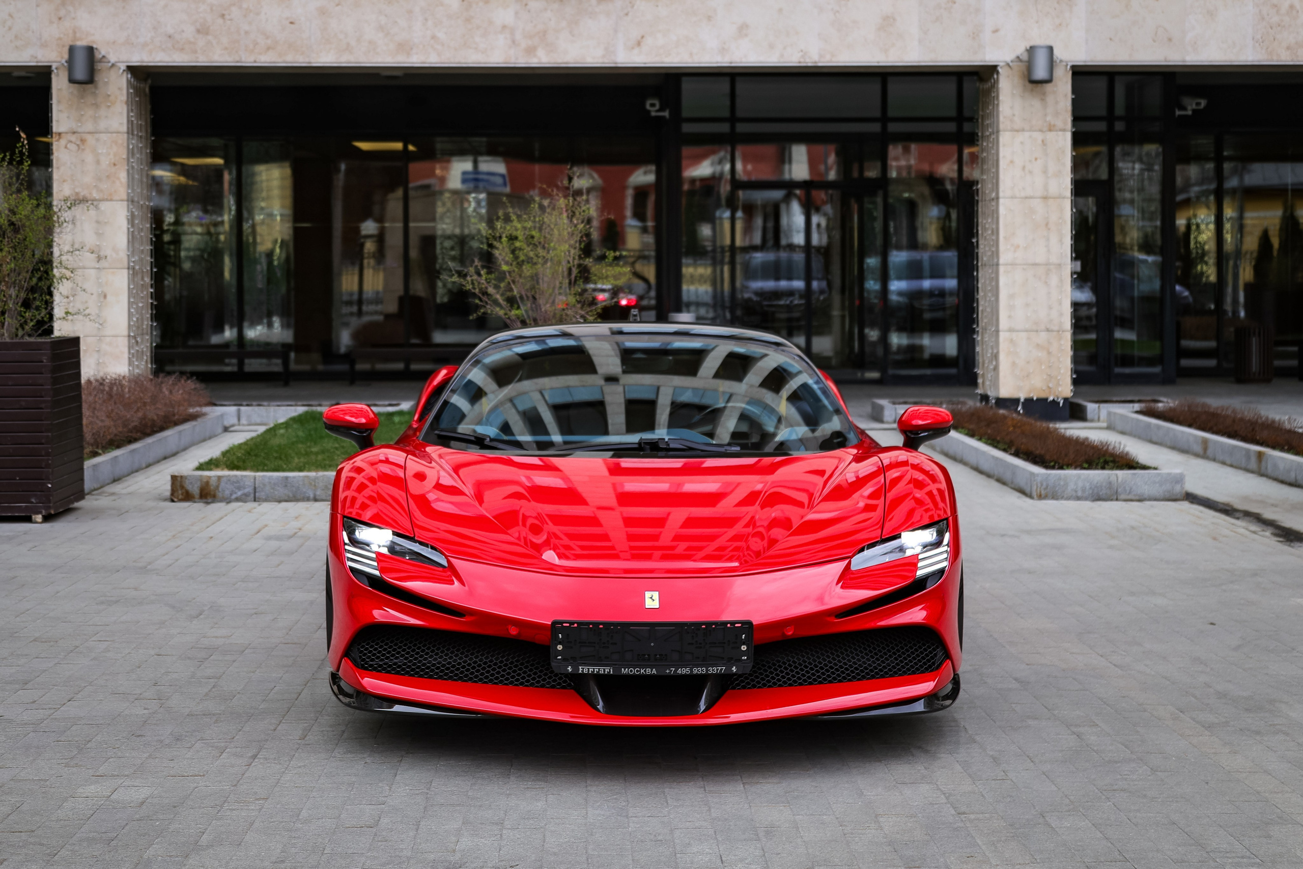 ФОТОСЪЁМКА 2025 FERRARI SF90 STRADALE В МОСКВЕ. Фотограф и Видеограф в Москве|MixtureCaptures