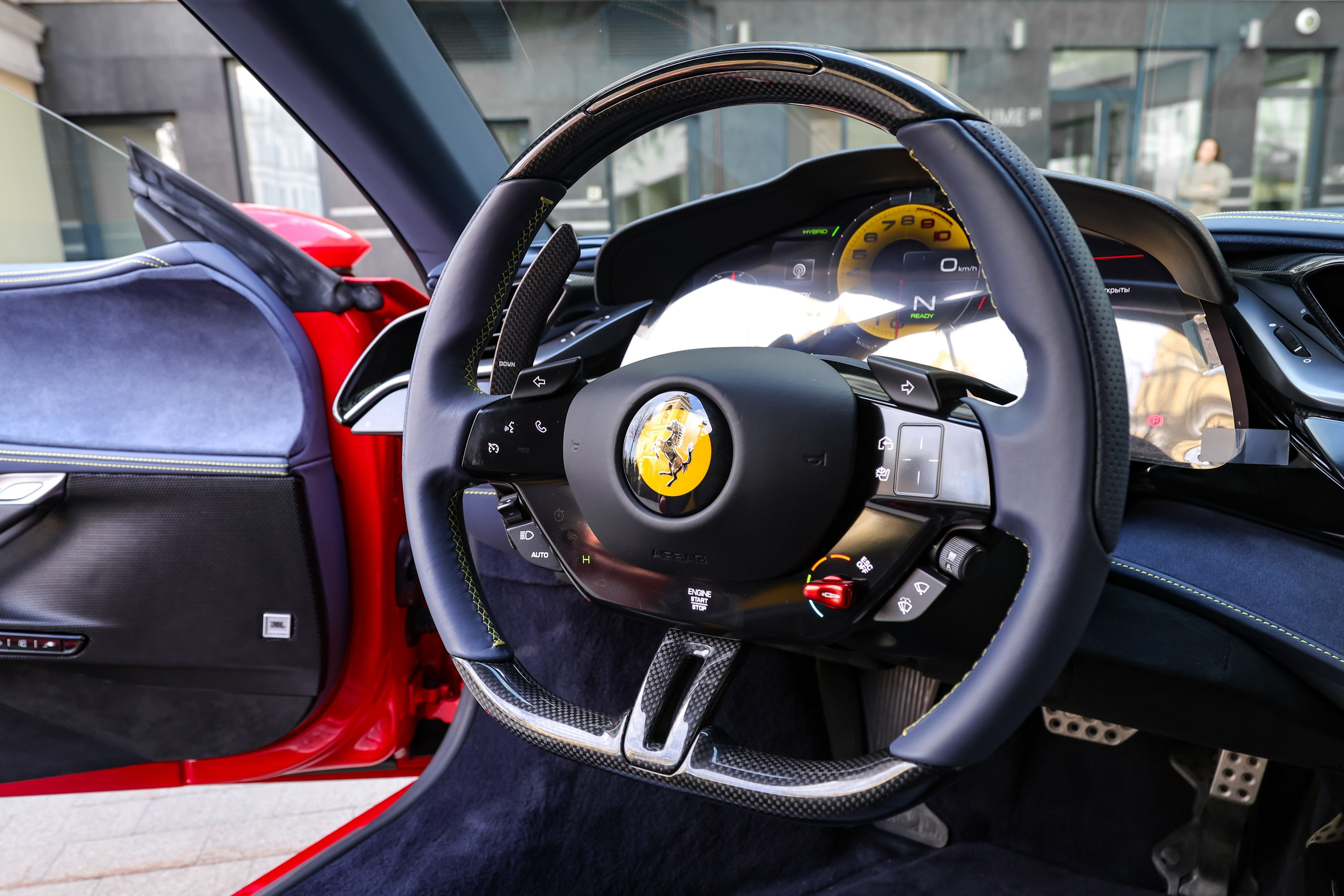 ФОТОСЪЁМКА 2025 FERRARI SF90 STRADALE В МОСКВЕ. Фотограф и Видеограф в Москве|MixtureCaptures