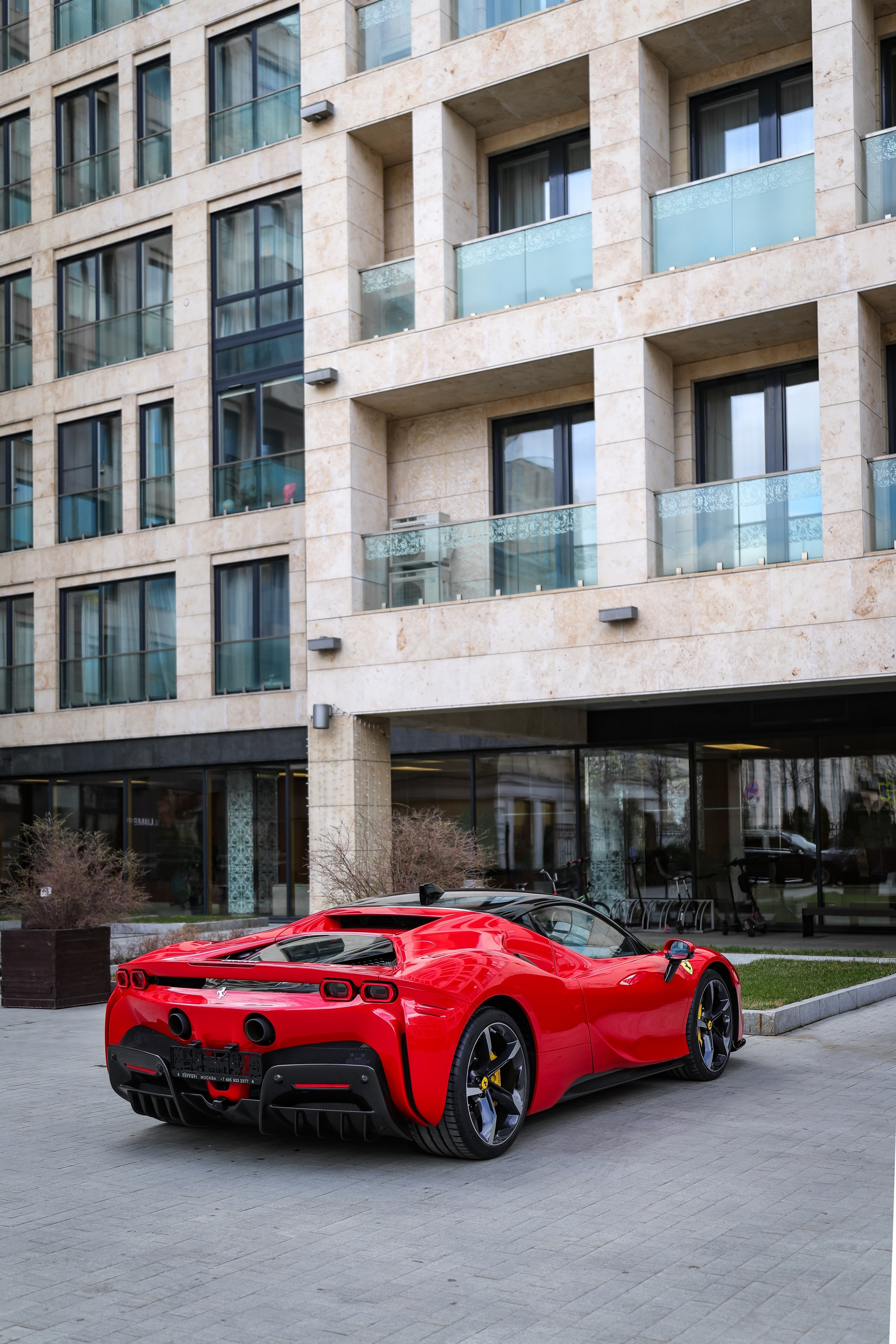 ФОТОСЪЁМКА 2025 FERRARI SF90 STRADALE В МОСКВЕ. Фотограф и Видеограф в Москве|MixtureCaptures
