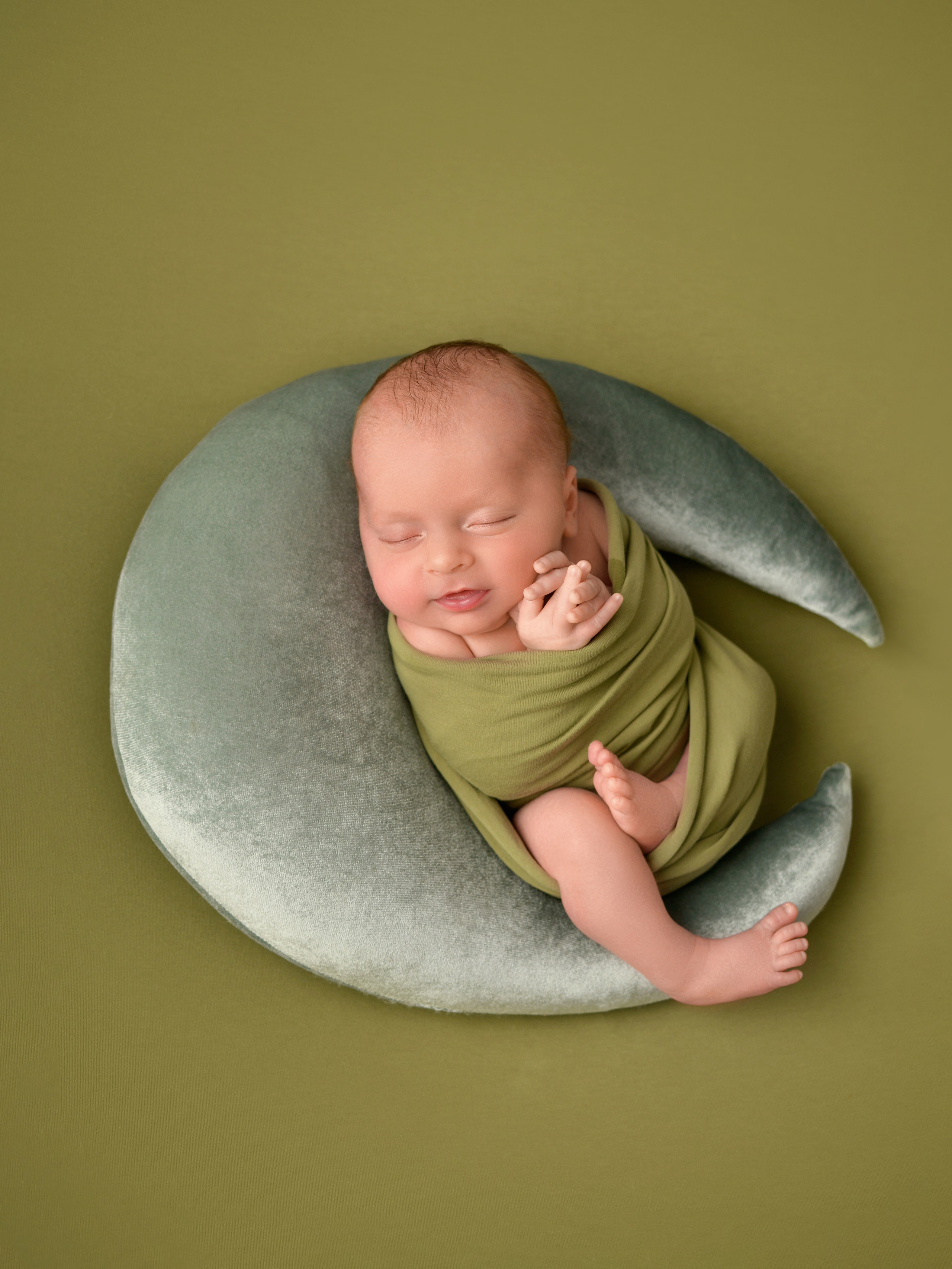 Фотосессия новорожденного ньюборн Краснодар. Фотограф новорожденных Краснодар Малышенко Надежда