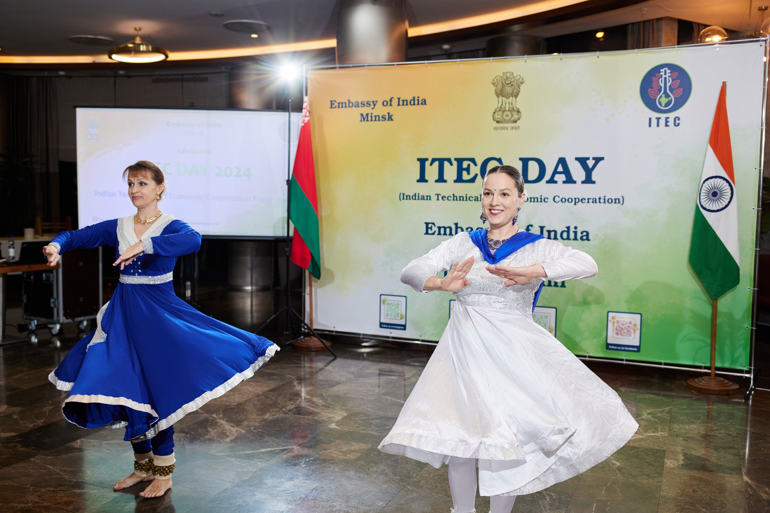 Посольство Индии. Свадебная, репортажная фотосъемка и видеосъемка в Минске. Илья и Юлия Ширмановы. Фотограф | Видеограф | Минск
