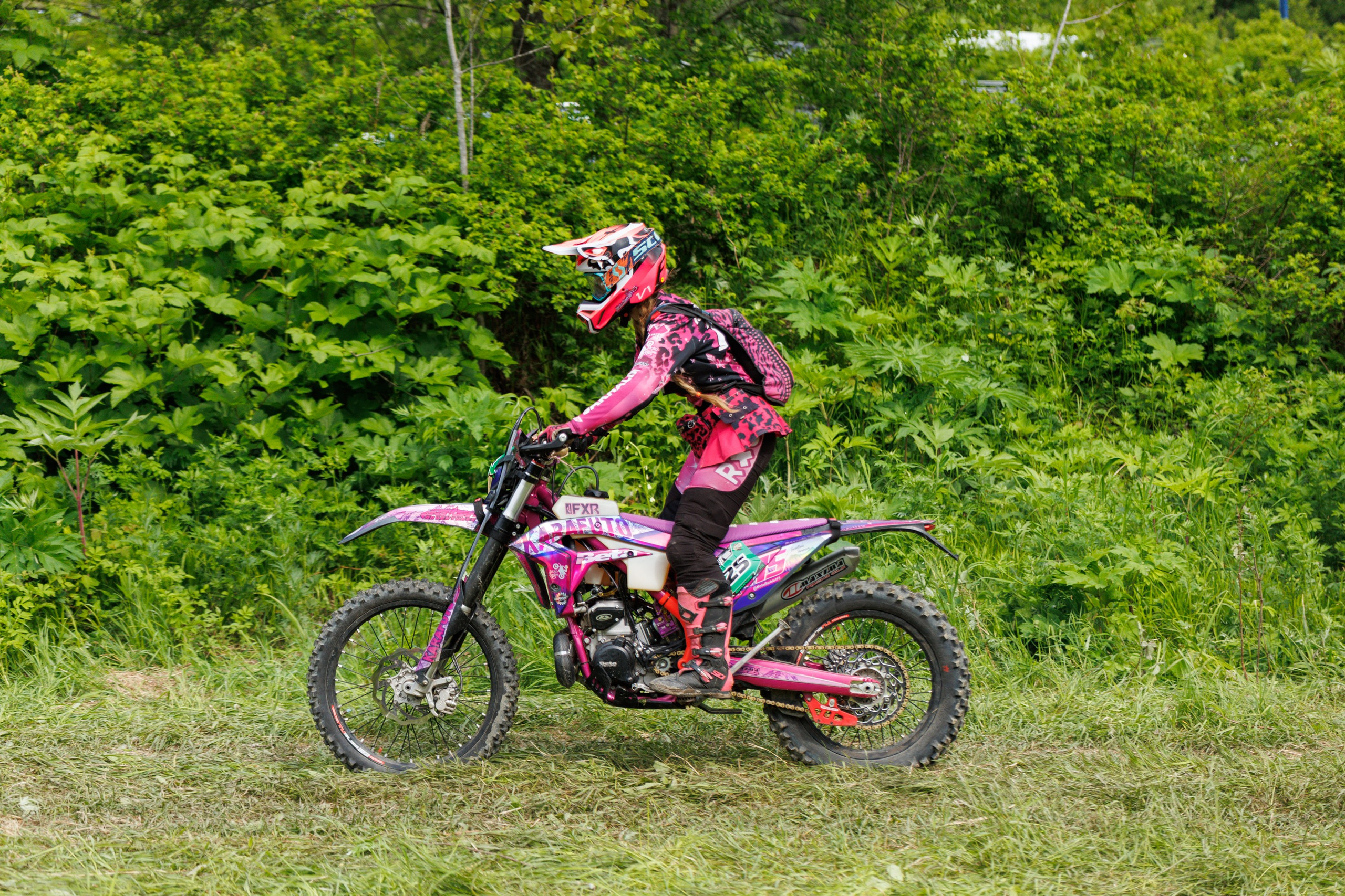 SET Project 2025. Свадебный, семейный и репортажный фотограф в Южно-Сахалинске Артур Петросян