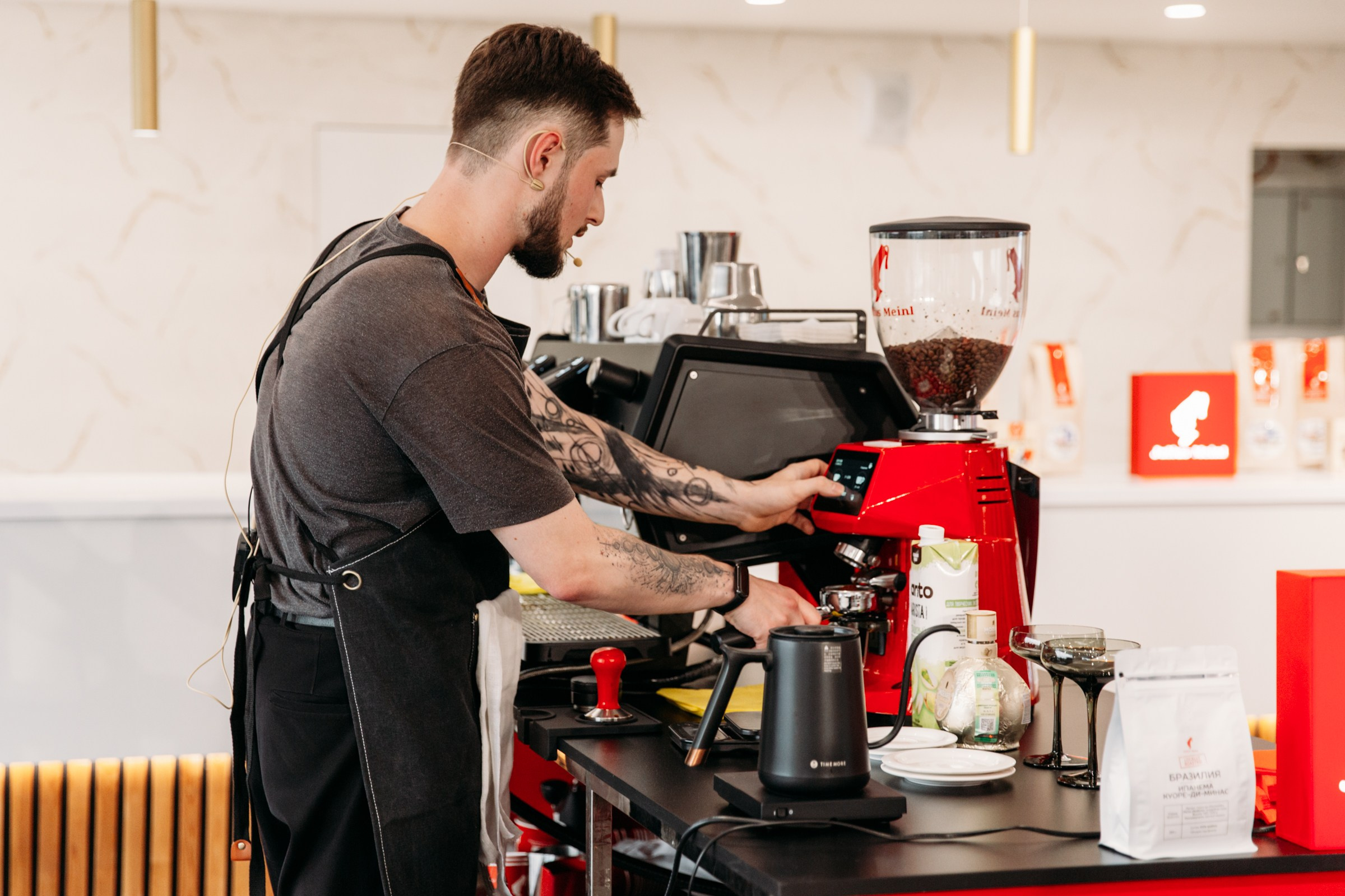 Чемпионат для бариста от Julius Meinl 2025. Фотограф в Иркутске Евгения Айвазова