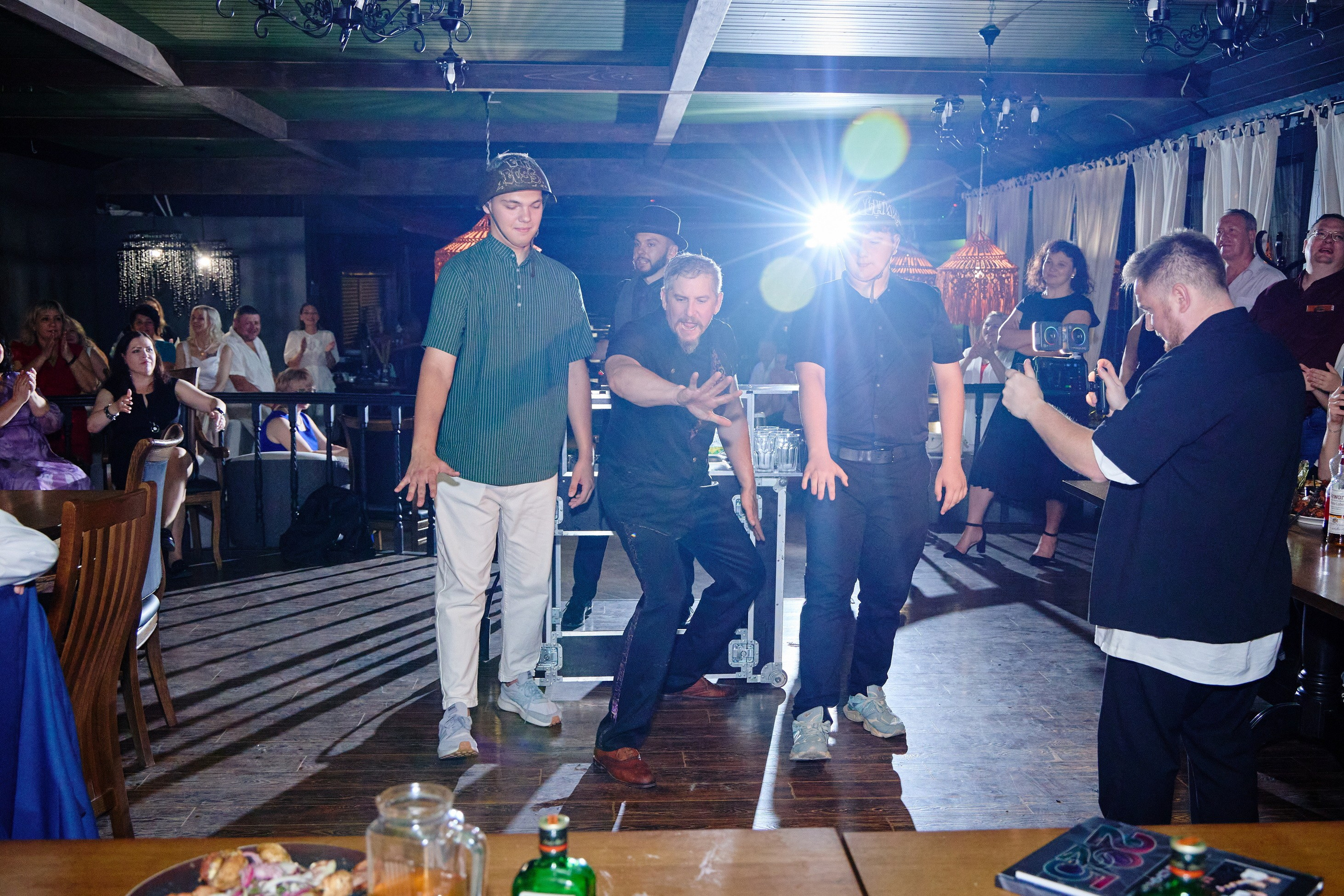 Выпускной 35 Сош. Фотограф Выпускные альбомы Таганрог Сергей Коробченко