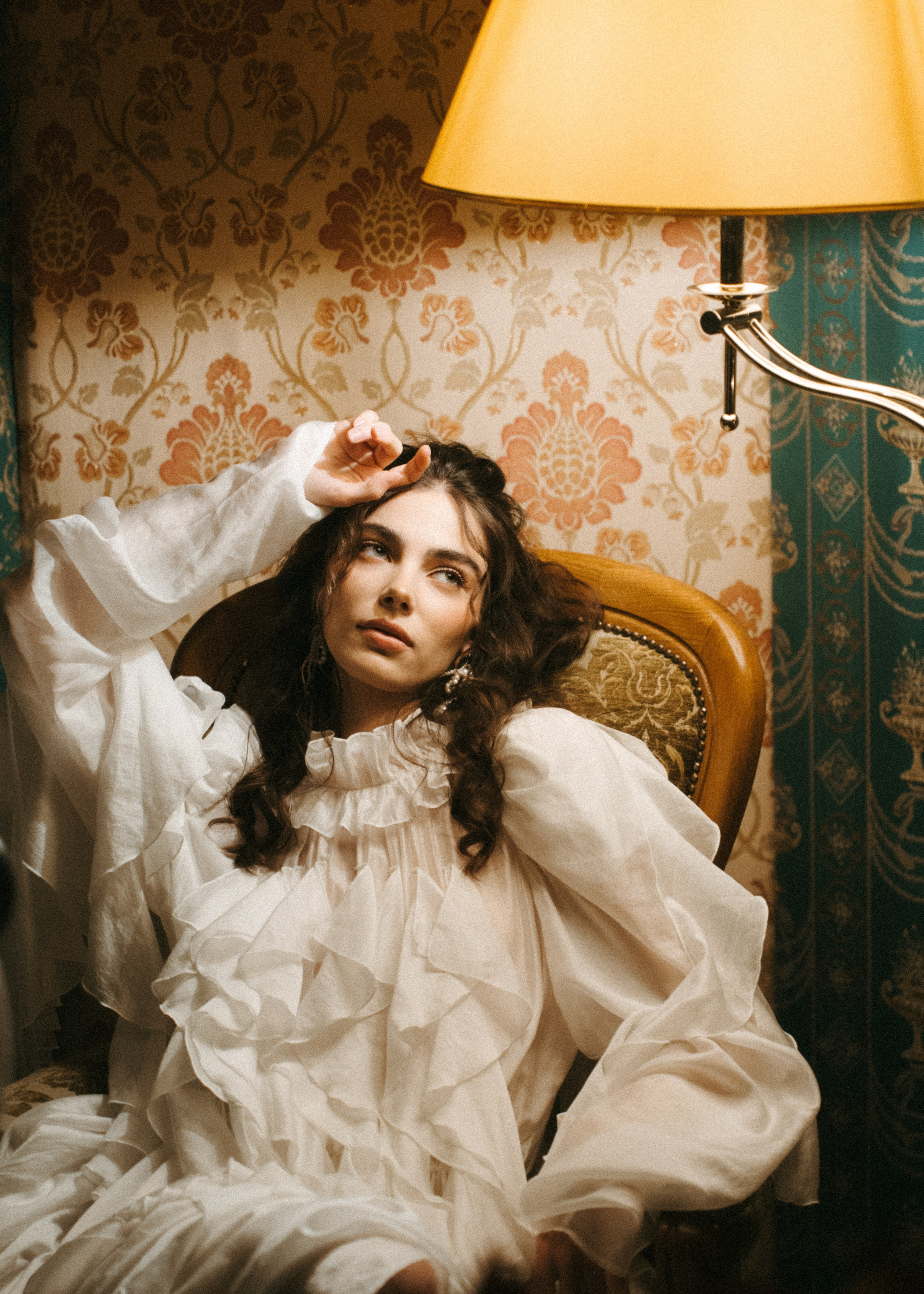 Тимур и Гала | Marco Polo hotel white. Фотограф Вероника Балабанова, Москва