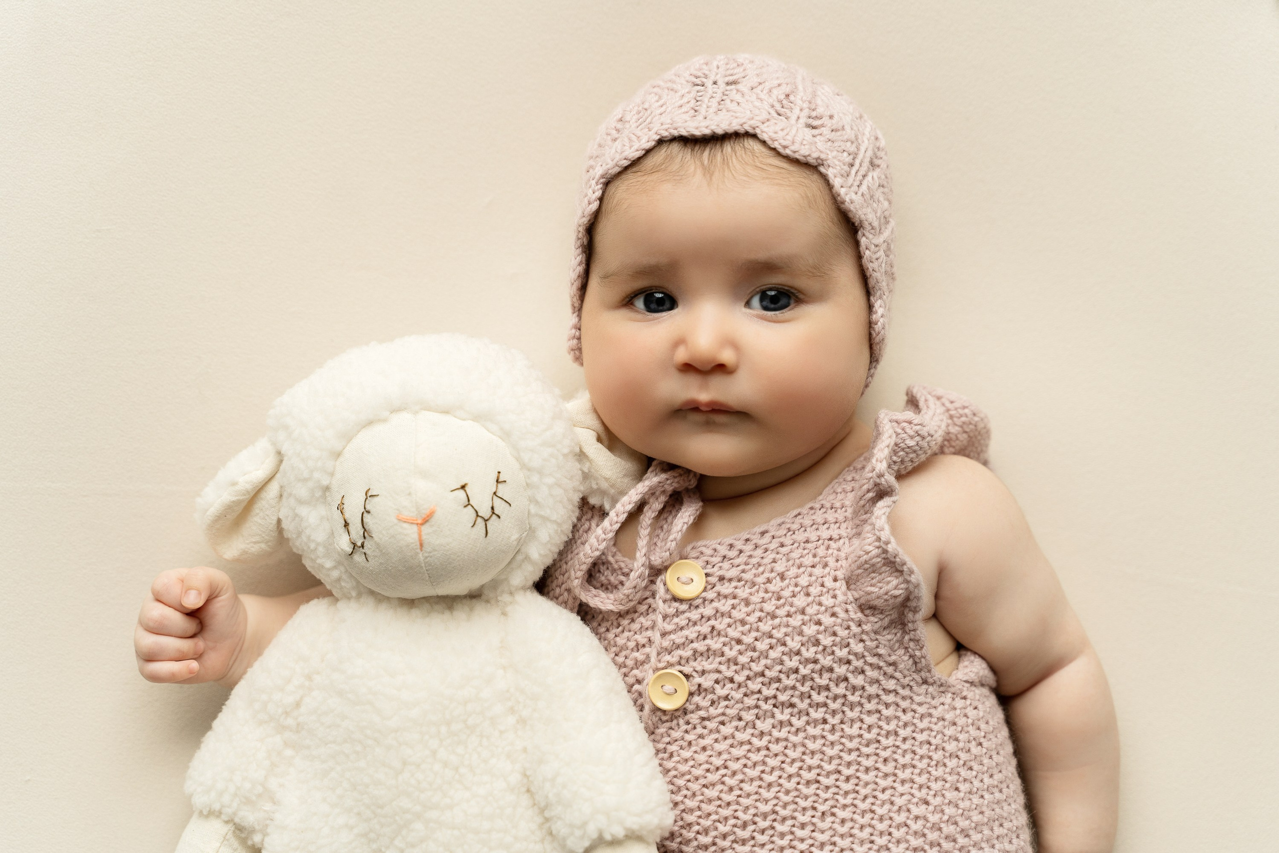 До 2 месяцев. Ньюборн фотограф, фотограф новорожденных г. Нальчик Залина Афаунова