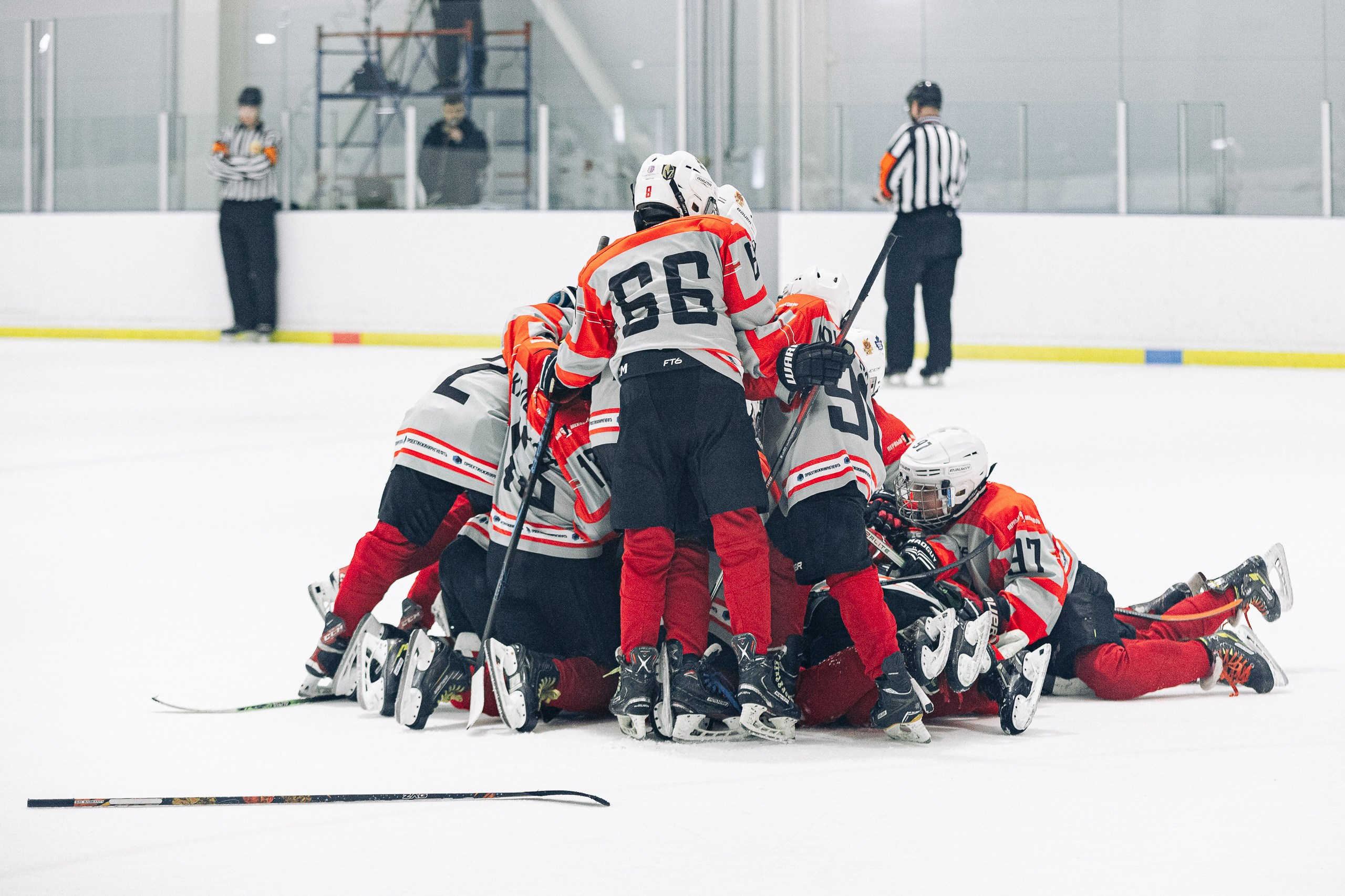 Первенство Тюмени по хоккею. MIG — студия спортивной фотографии Михаила Голянского