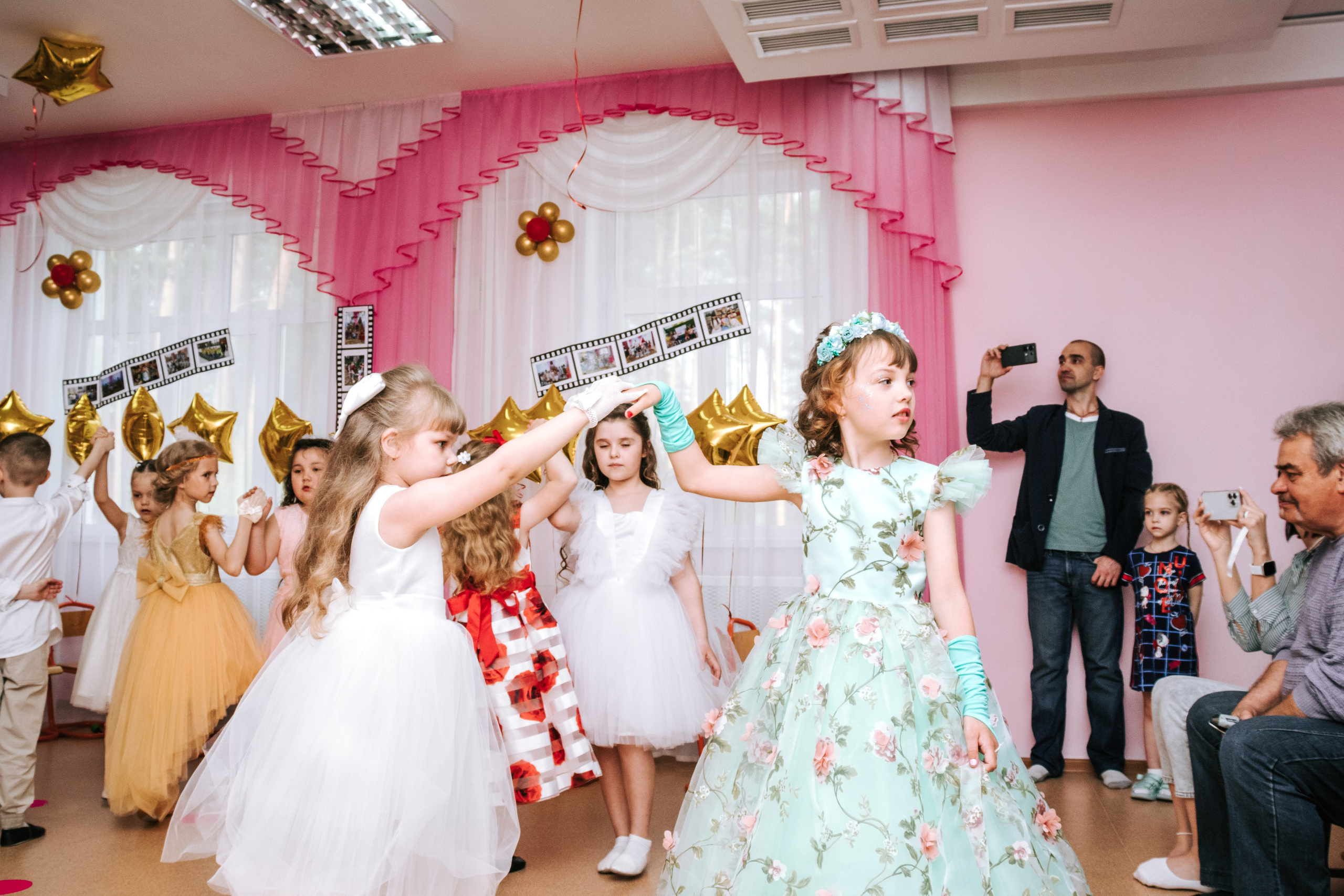 Фотограф на выпускной Детского сада Томск. Фотограф в Томске Дарья Пучкина