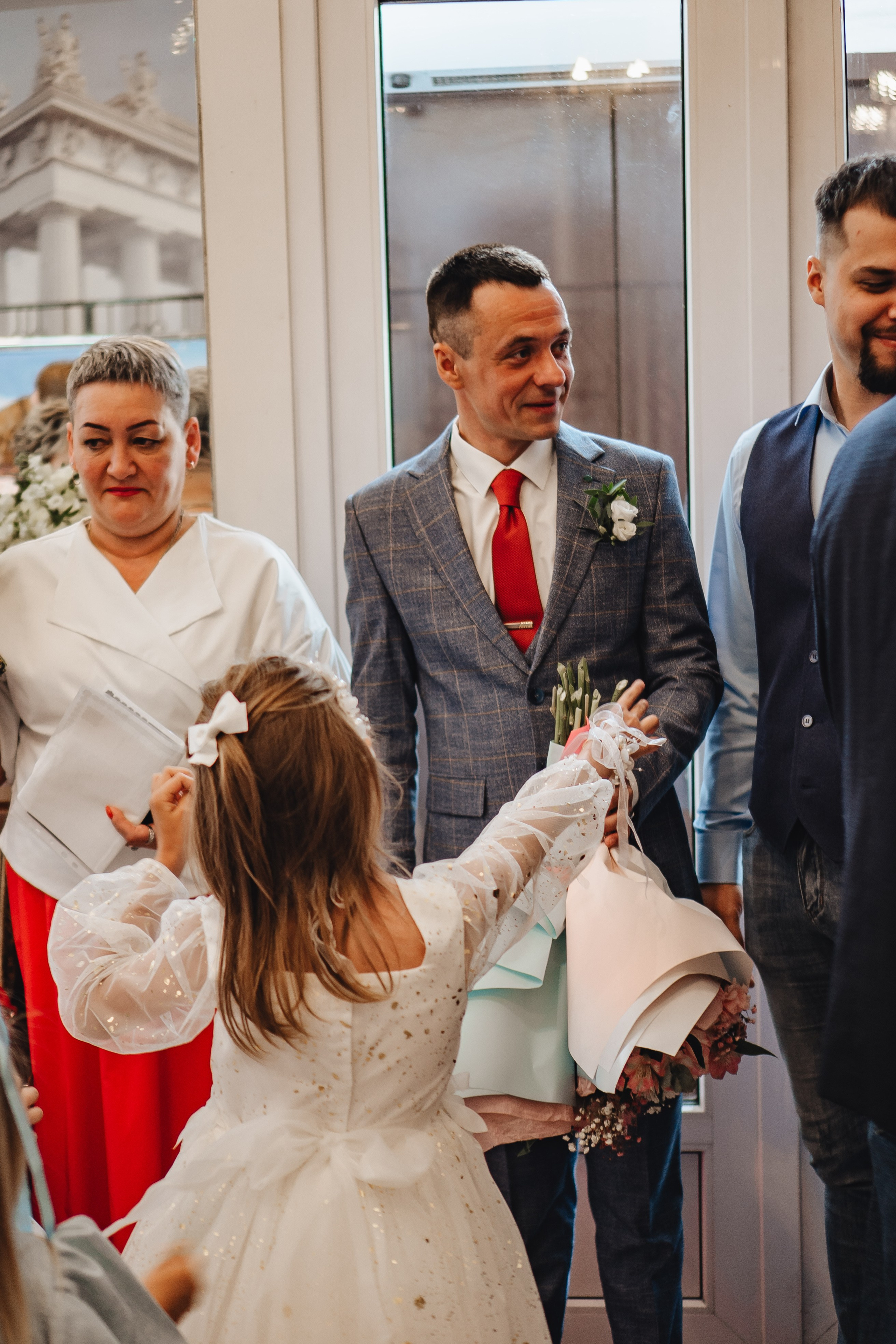 СВАДЕБНАЯ СЬЕМКА В ЗАГСЕ НА МОСКОВСКОМ ПРОСПЕКТЕ. Профессиональный фотограф, Санкт-Петербург — Виктория Богомолова