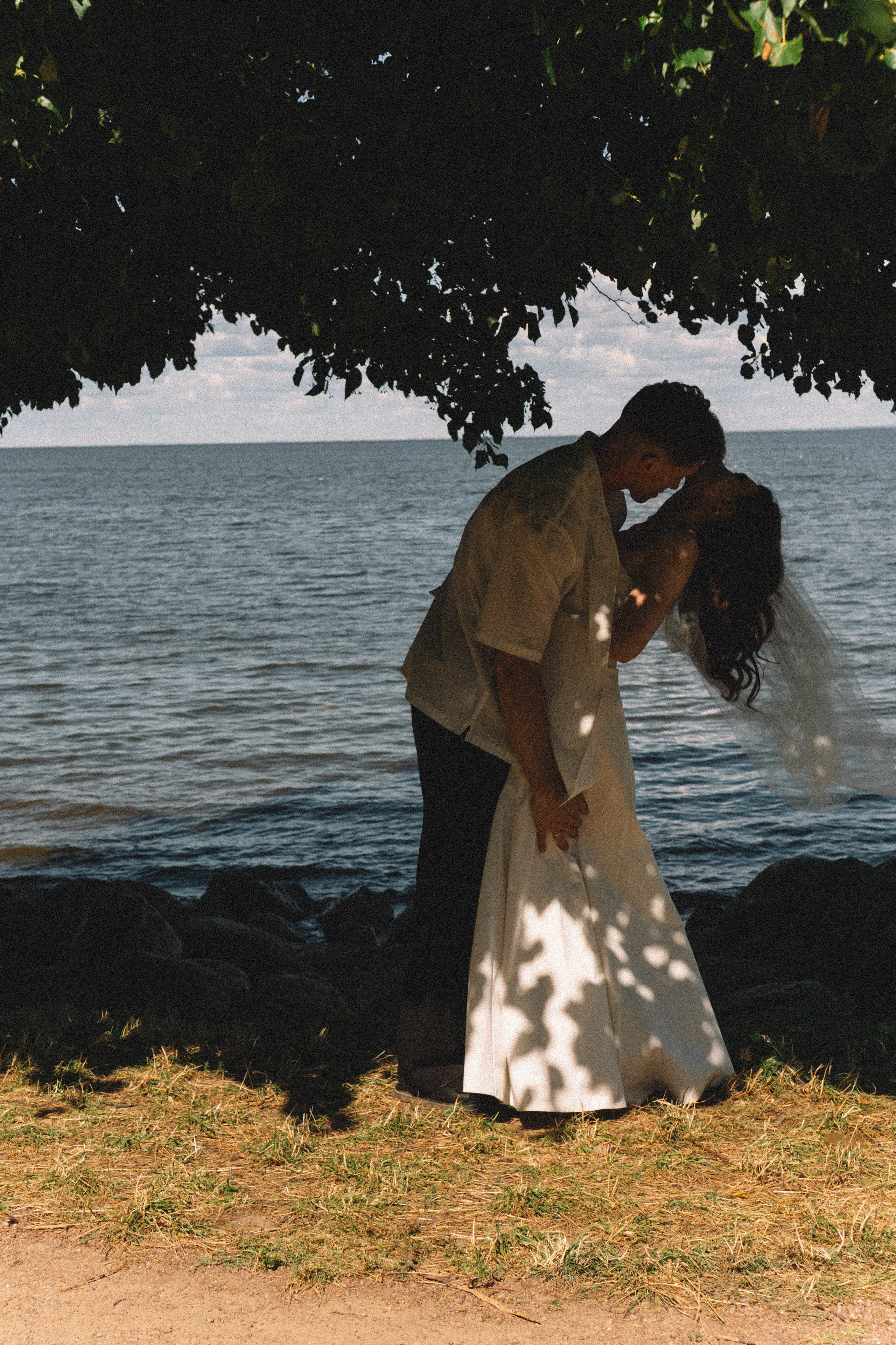 СВАДЕБНАЯ СЬЕМКА В ПЕТЕРГОФЕ И СЬЕМКА РЕПОРТАЖА В ЗАГСЕ ПЕТЕРГОФА. Профессиональный фотограф, Санкт-Петербург — Виктория Богомолова