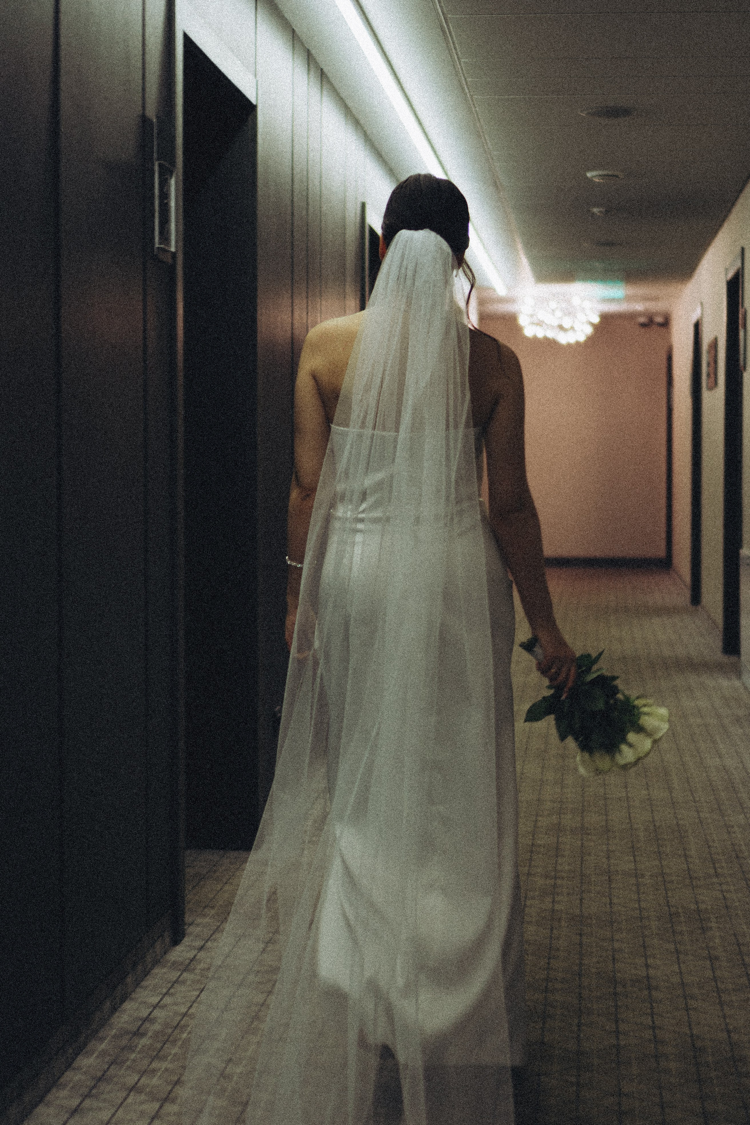 СВАДЕБНАЯ СЬЕМКА СБОРОВ ЖЕНИХА И НЕВЕСТЫ В ОТЕЛЕ И ТАКЖЕ ФОТОСЕССИИЯ В ОТЕЛЕЕ МЕГАПОЛИС БРЯНСК. Профессиональный фотограф, Санкт-Петербург — Виктория Богомолова