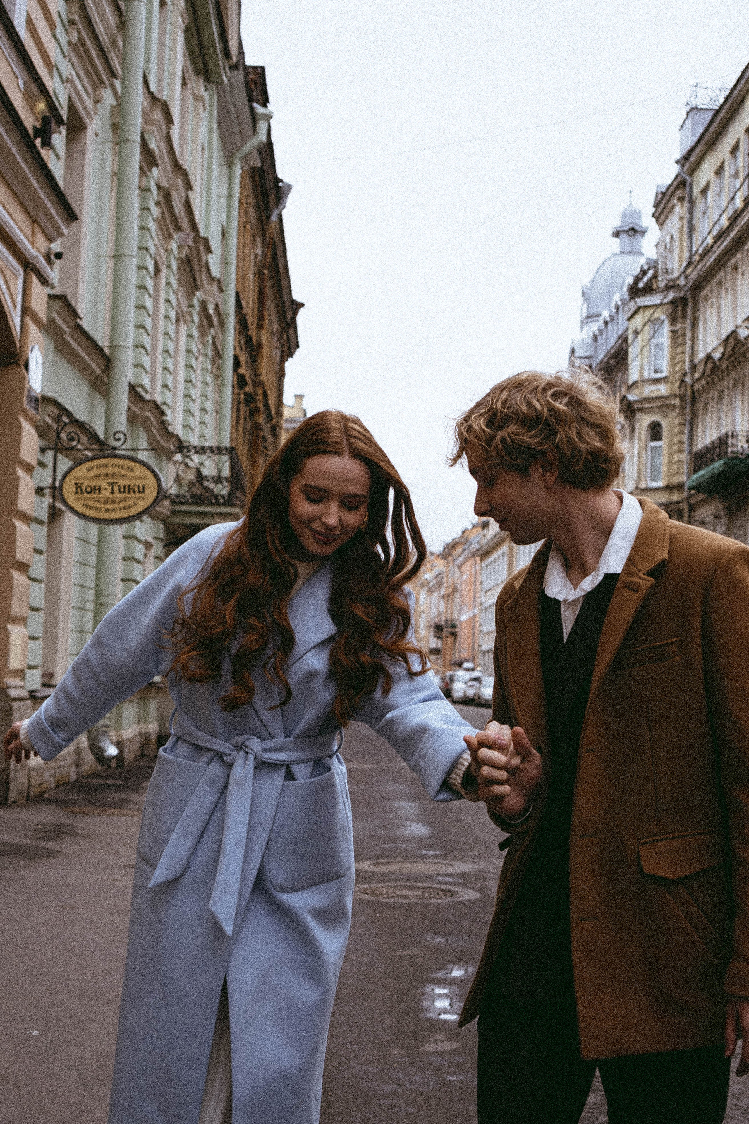 СВАДЕБНАЯ СЬЕМКА В ОТЕЛЕ. СБОРЫ ЖЕНИХА И НЕВЕСТЫ И ТАКЖЕ ТОР И ПОДГОТОВКА К ПРОГУЛКЕ И ПРОГУЛКА ПО ПЕТРОГРАДКЕ. Профессиональный фотограф, Санкт-Петербург — Виктория Богомолова