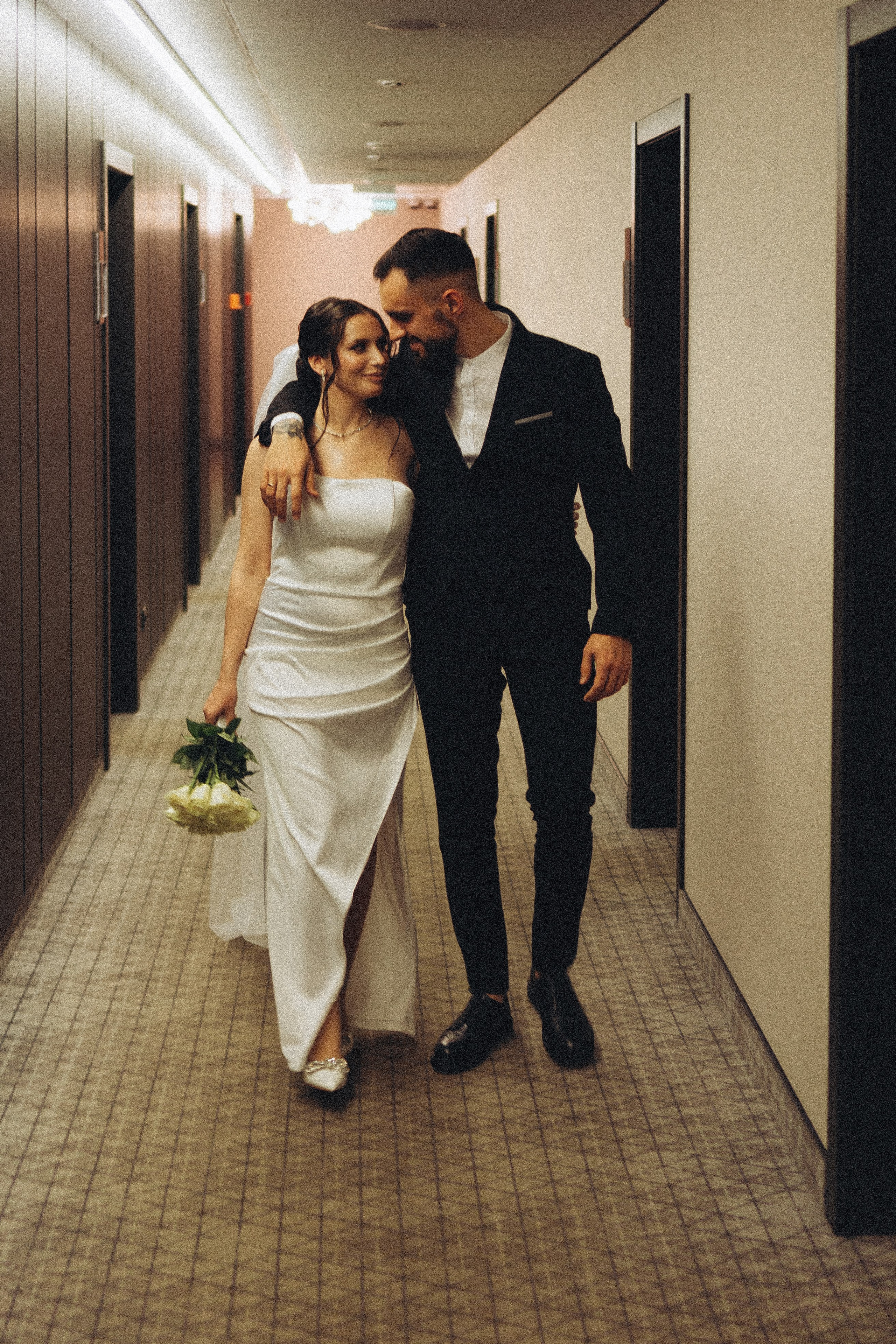 СВАДЕБНАЯ СЬЕМКА СБОРОВ ЖЕНИХА И НЕВЕСТЫ В ОТЕЛЕ И ТАКЖЕ ФОТОСЕССИИЯ В ОТЕЛЕЕ МЕГАПОЛИС БРЯНСК. Профессиональный фотограф, Санкт-Петербург — Виктория Богомолова