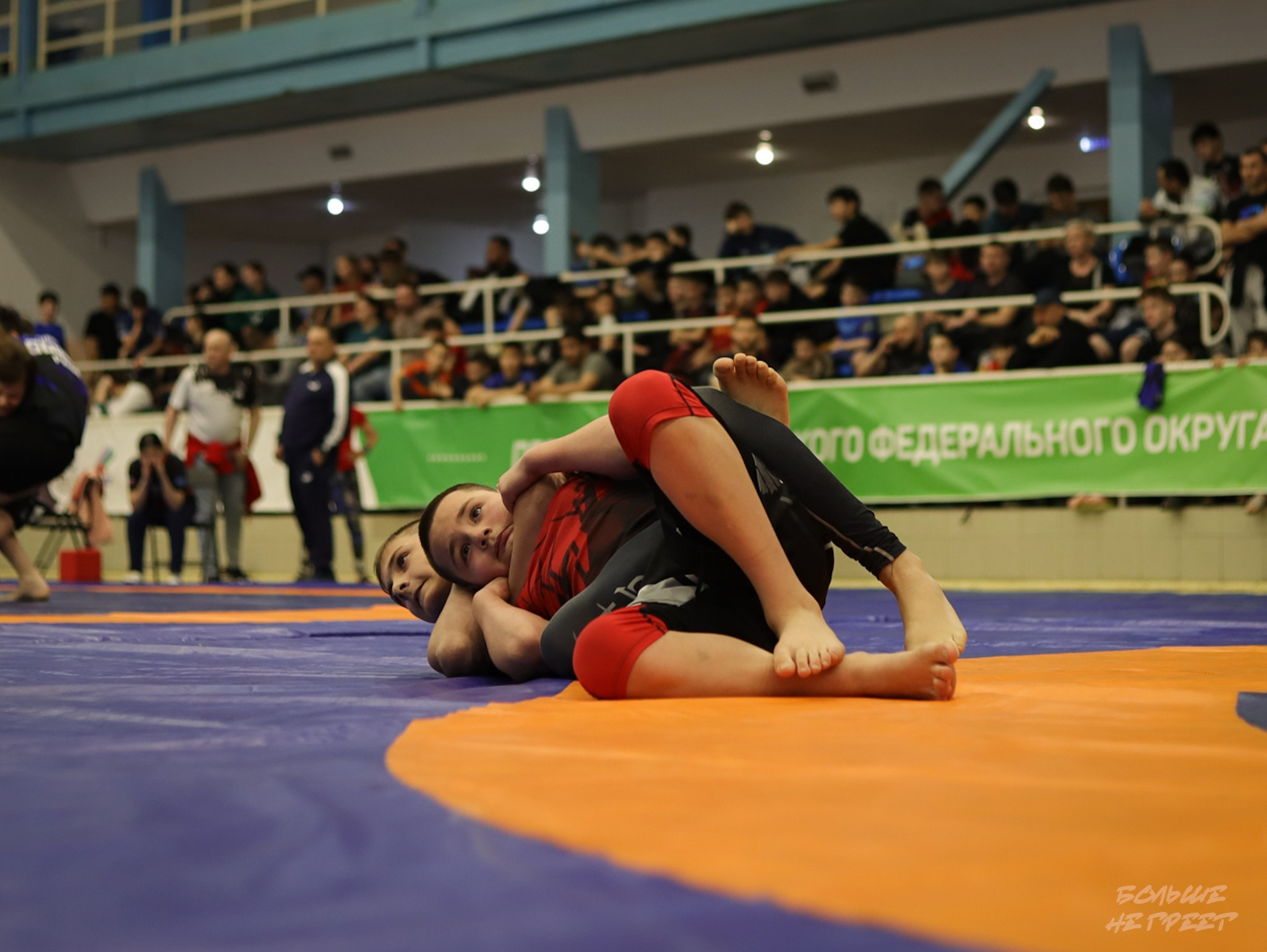 ПЕРВЕНСТВО УРФО ПО СПОРТИВНОЙ БОРЬБЕ ГРЭППЛИНГ И ГРЭППЛИНГ-ГИ. Больше не греет