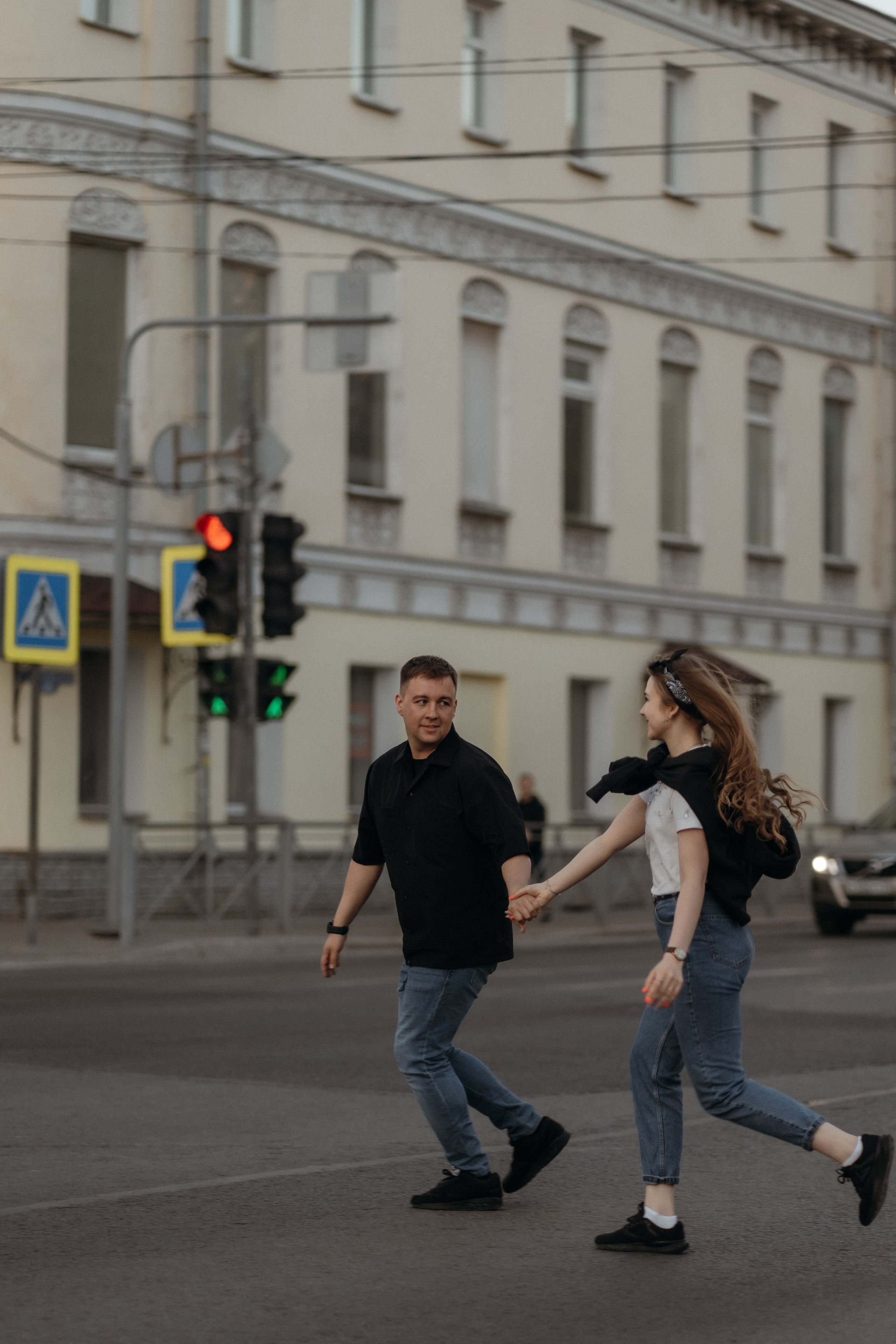 Парная уличная фотосессия в Архангельске. Портретный и свадебный фотограф в Архангельске Елизавета Стрекаловская