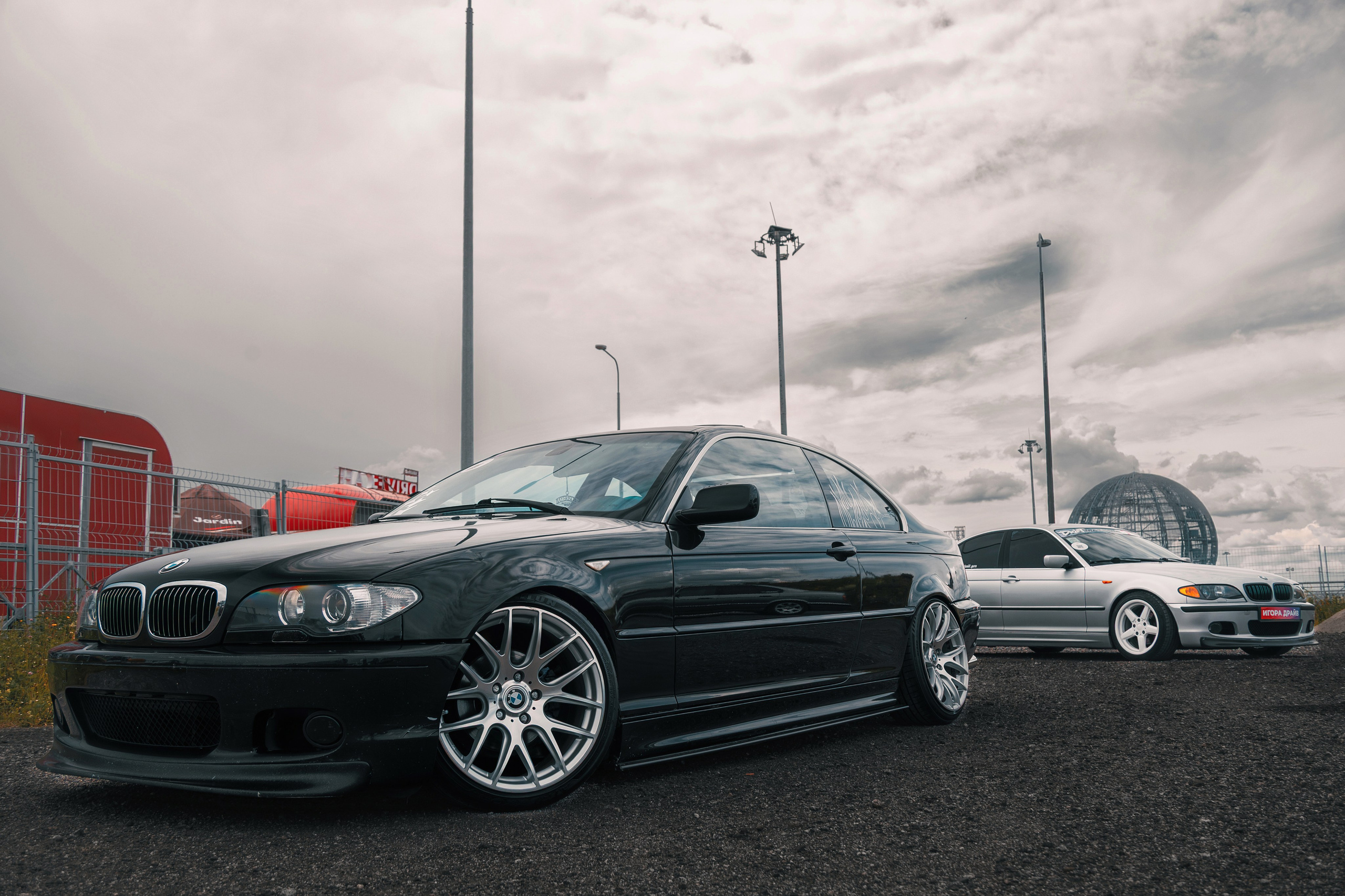 IDDC Этап 2: Бетонный Колизей и блогеры в деле