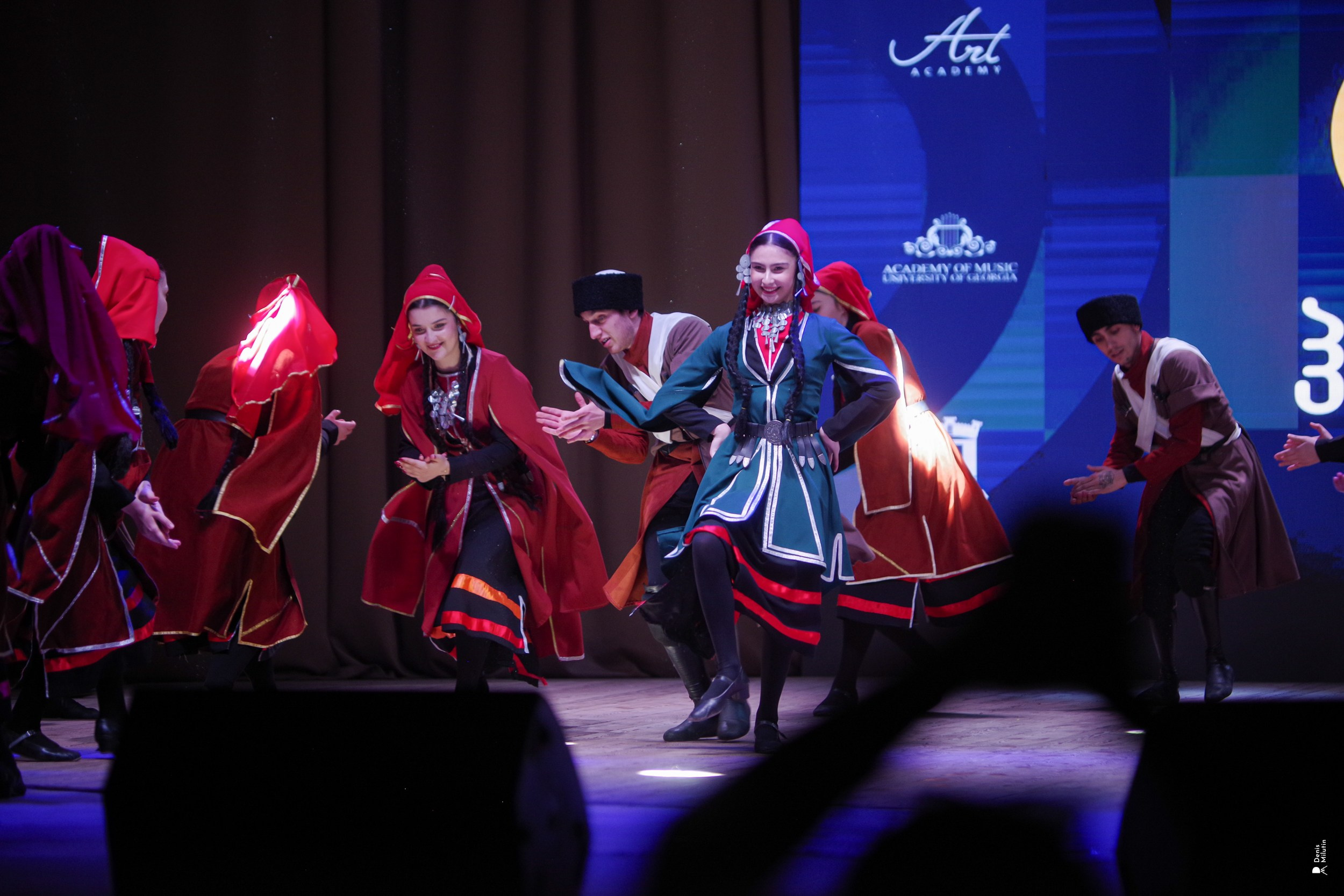 Танцы в Хоби. Портретный фотограф Денис Милютин