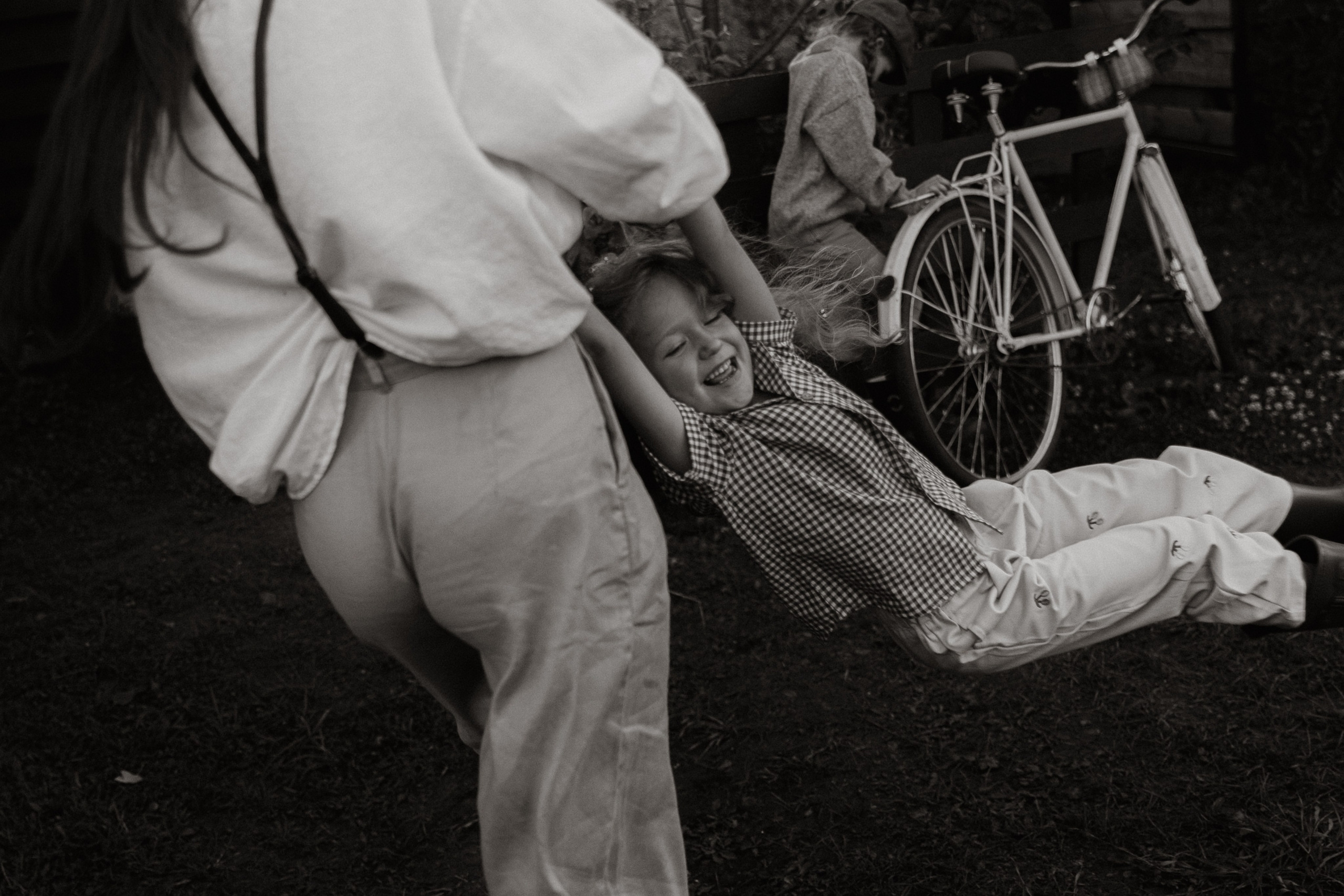 Вечер в саду. Фотограф  Челябинск Варвара Шарапова