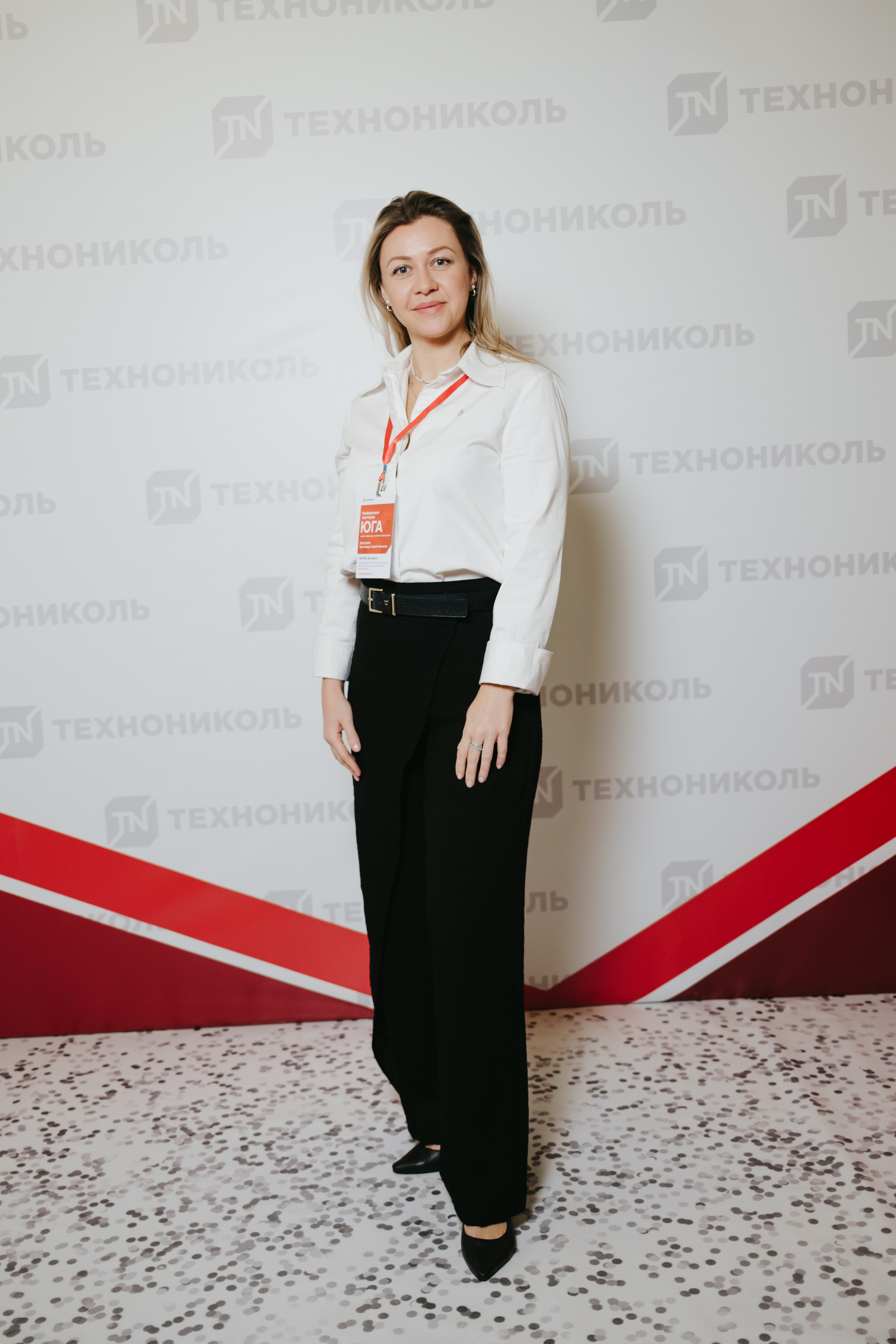 ТЕХНОНИКОЛЬ | КОНФЕРЕНЦИЯ ПАРТНЕРОВ ЮГА. Свадебный фотограф Денис Ожигин в Краснодаре и крае. Эмоциональная и стильная съемка вашего дня