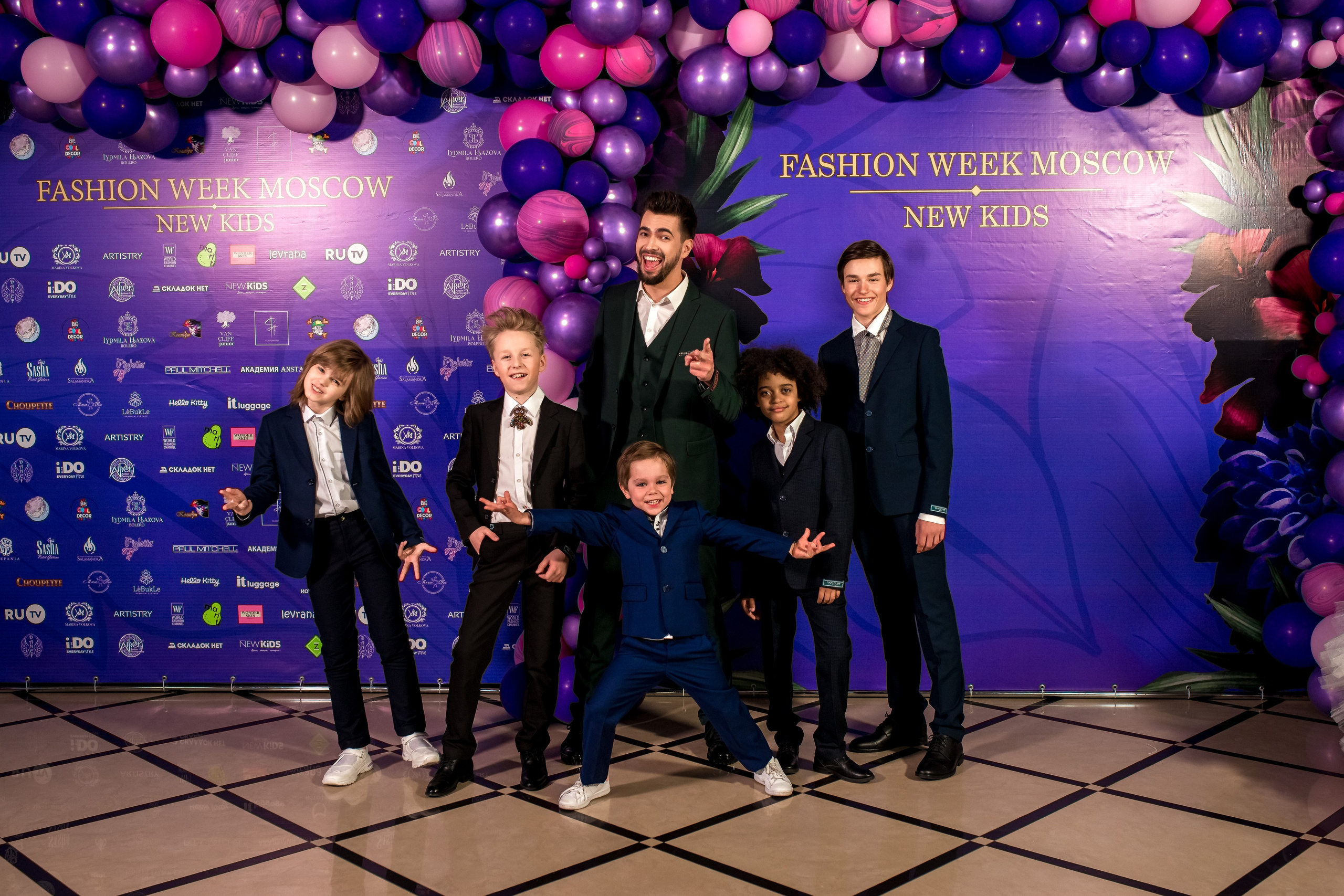 Показ Итальянской моды в России весна 2022. Женский фотограф Крещение Венчание Москва Брянск