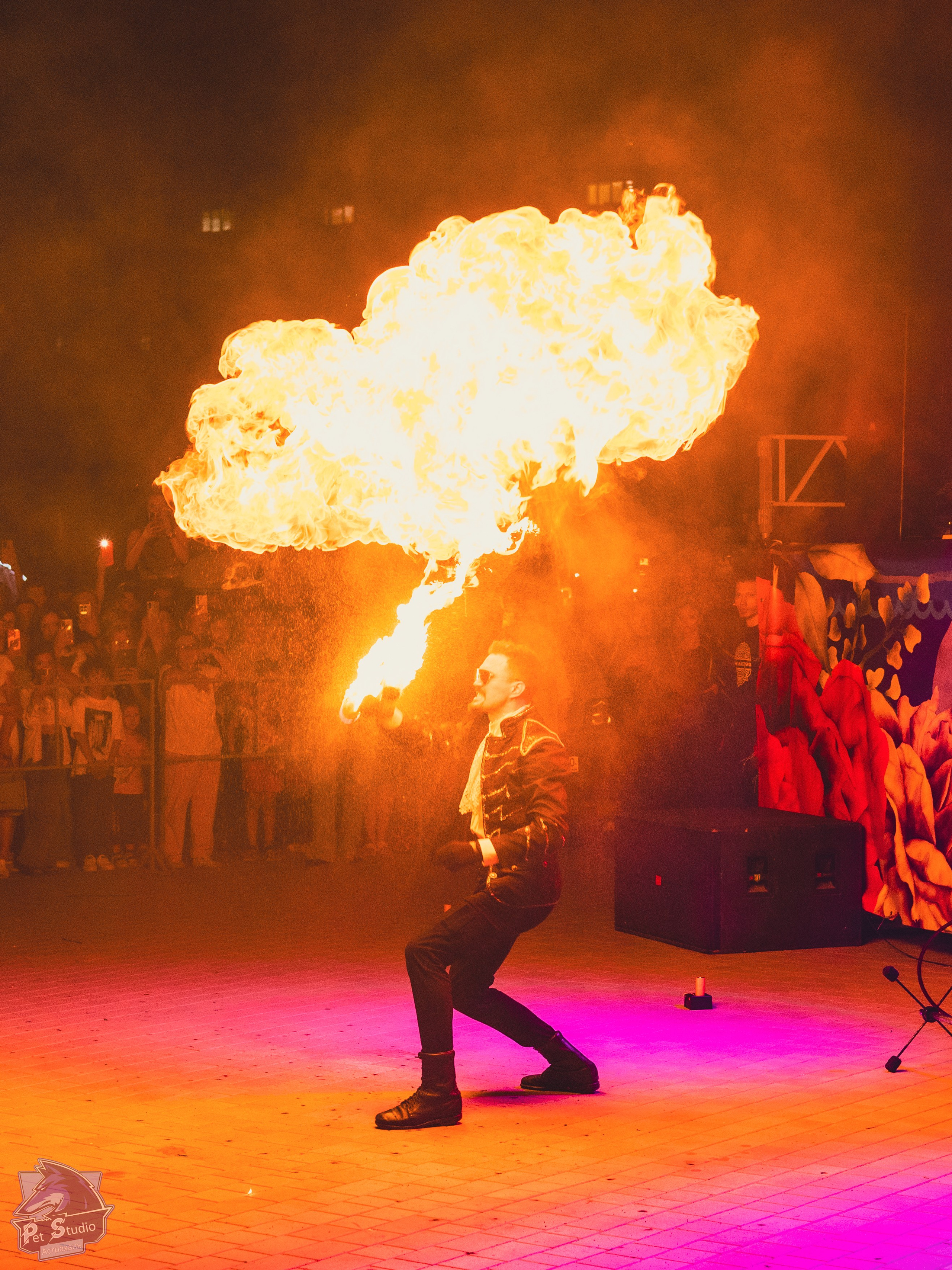 Репортаж «Огни Каспия». Фотограф Марк Файзулин