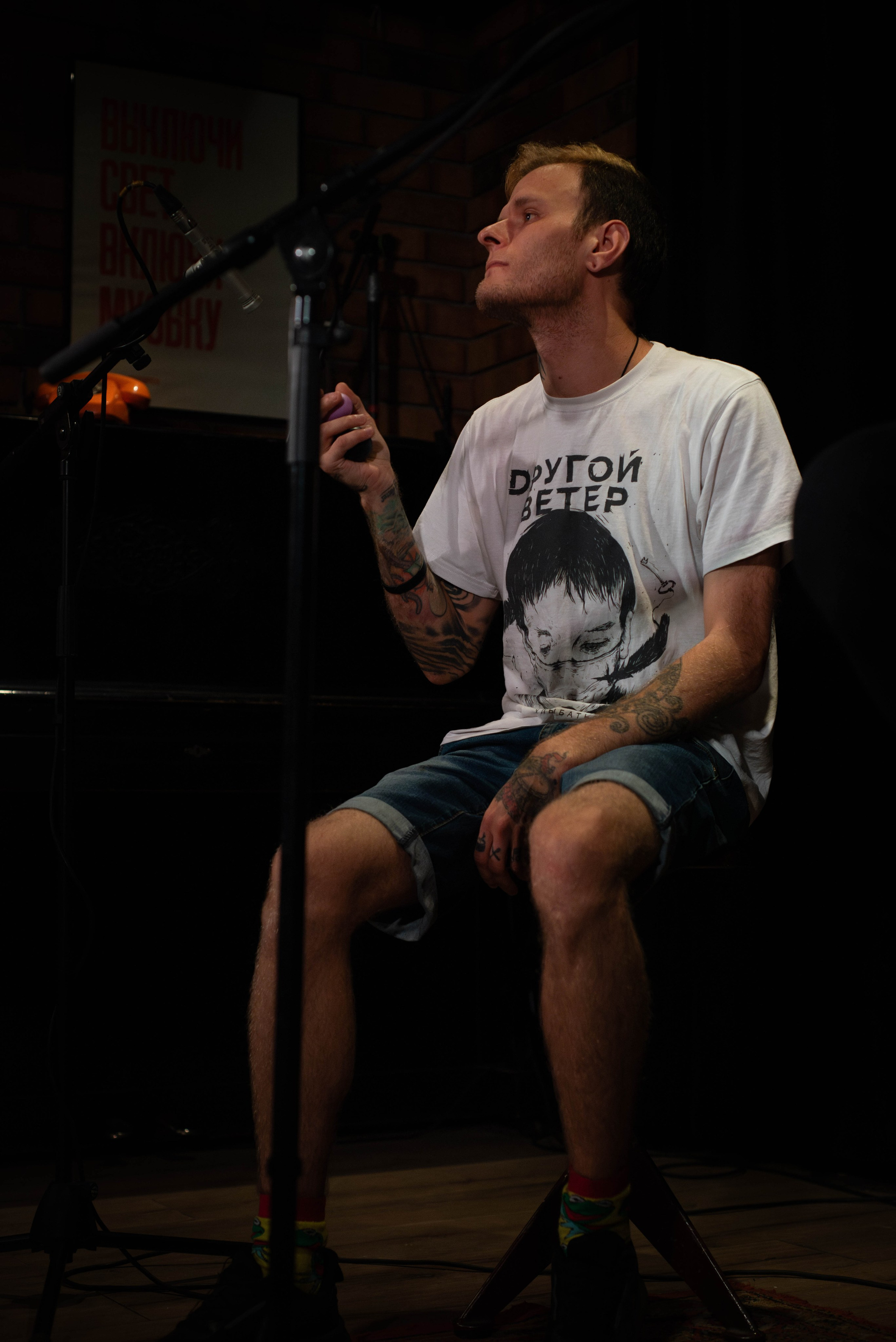 Лёва Сазонов (1 августа 2024 года, Москва, арт-кафе Пушкарёв). Фотограф Светлана Блинова, Москва и Московская область