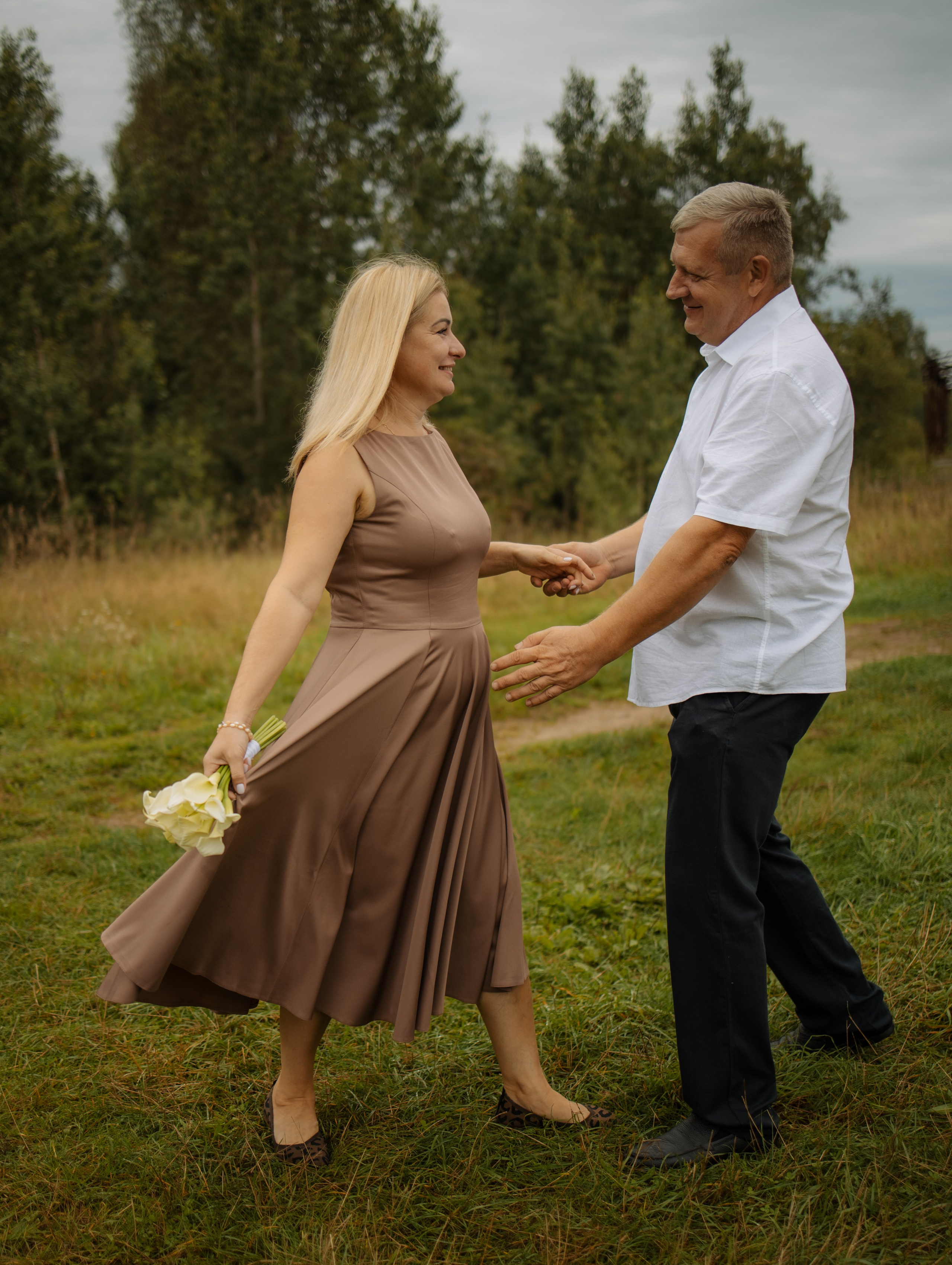 Осенняя свадебная прогулка с молодоженами. Фотограф Углич и Ярославль Ольга Тятюшкина