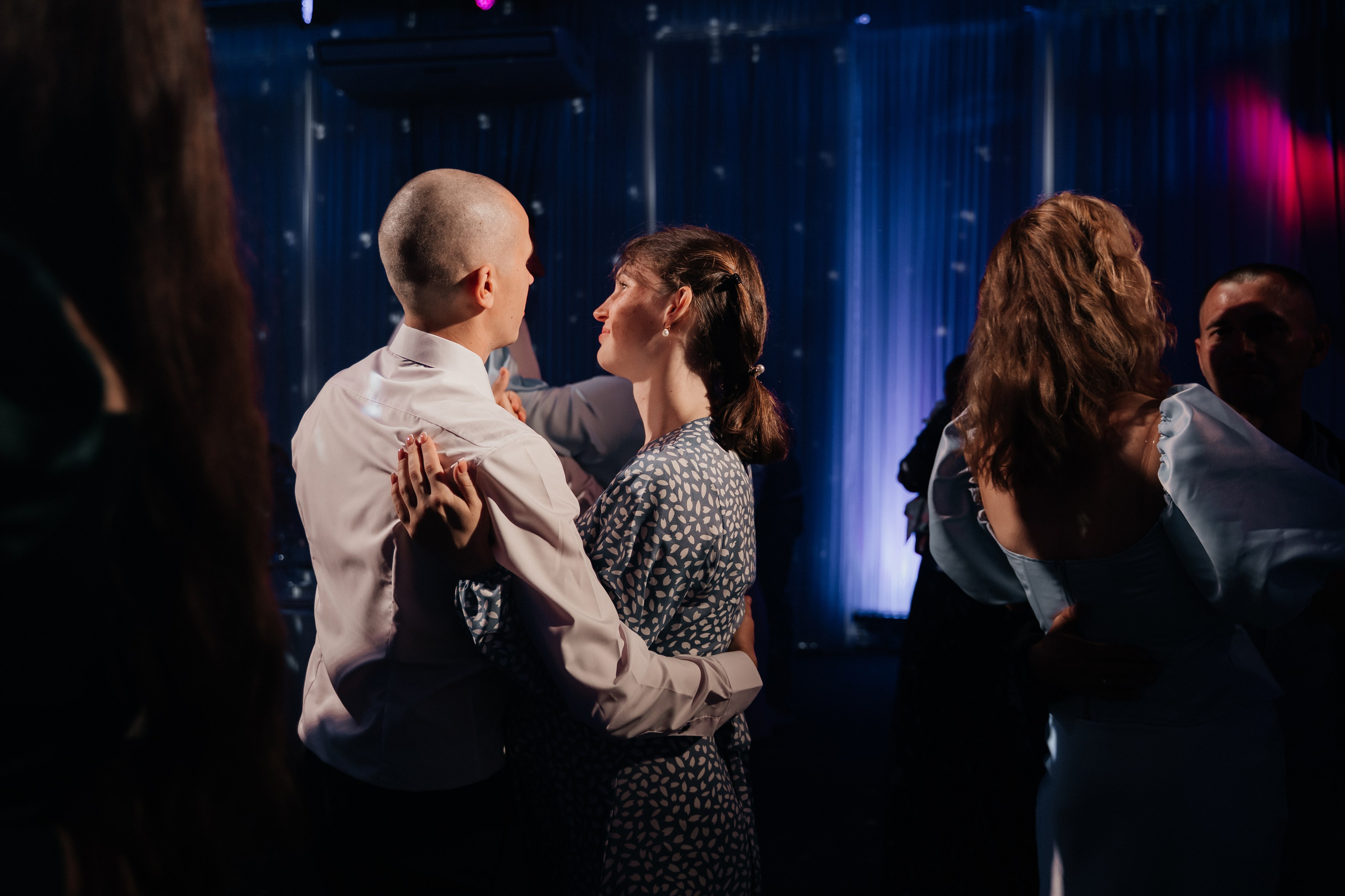 Wedding «Laugh and cry». Свадебные фотограф и видеограф Наталья и Анатолий Новиковы СПб