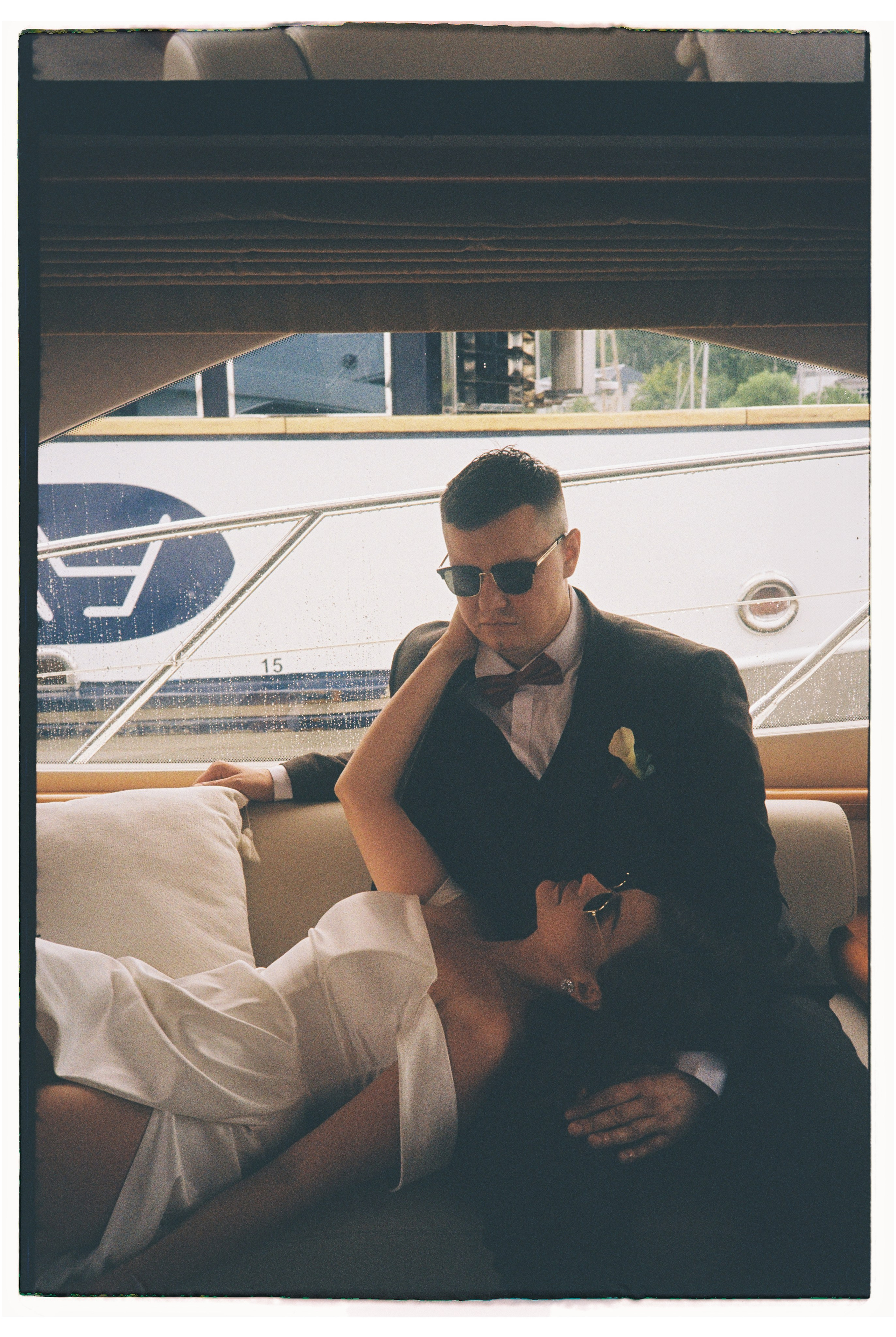 Егор & Нелля. Пленка. Сестры Карабаза. Фотографы и ретушеры в Москве и Санкт-Петербурге