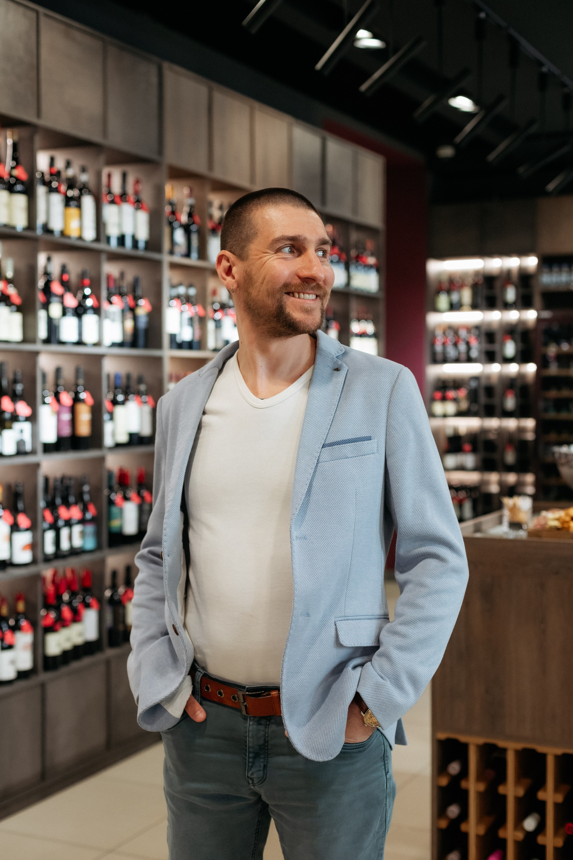 BY SIMPLE ВИНОТЕКА — ОТКРЫТИЕ. СВОИ. ФОТООТЧЕТЫ-СОБЫТИЯ-МЕСТА