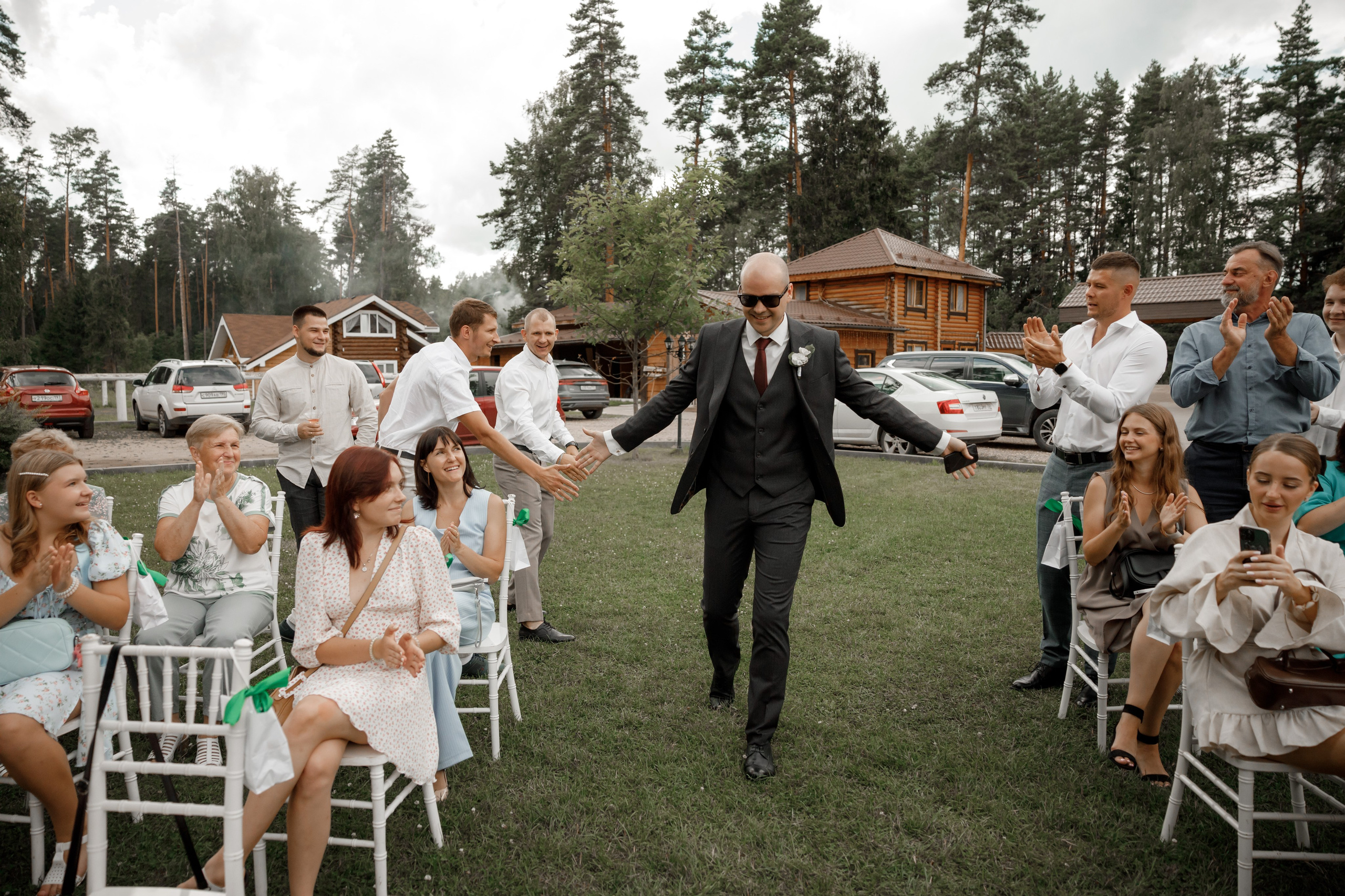 Полина и Дмитрий, загородный клуб «Барин», ЗАГС в г. Пушкино. Свадебный и репортажный фотограф (Москва, Королев и другие)