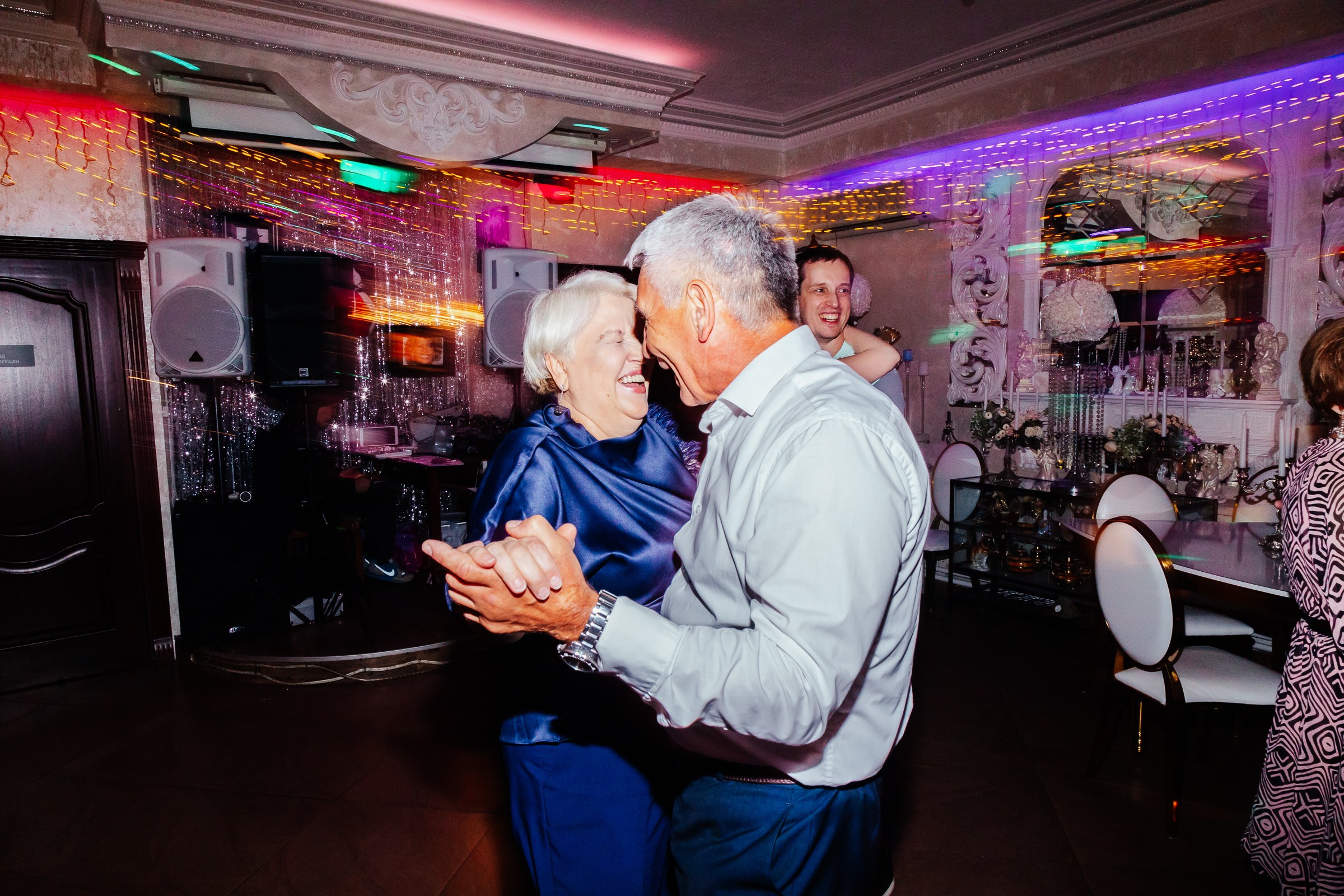 Семейная вечеринка на юбилее. Репортажный и семейный фотограф в Москве