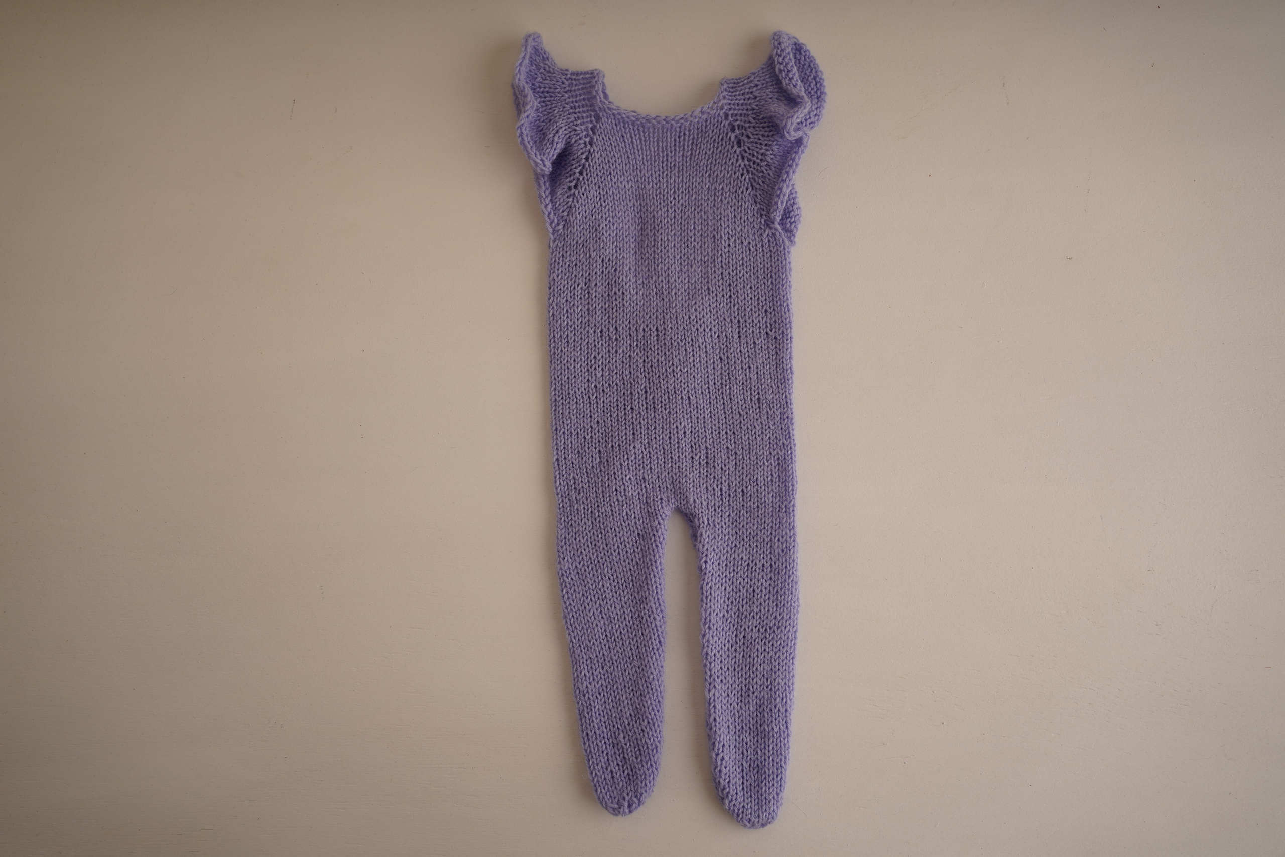 С рождения до месяца. В комплекте колпак, повязки