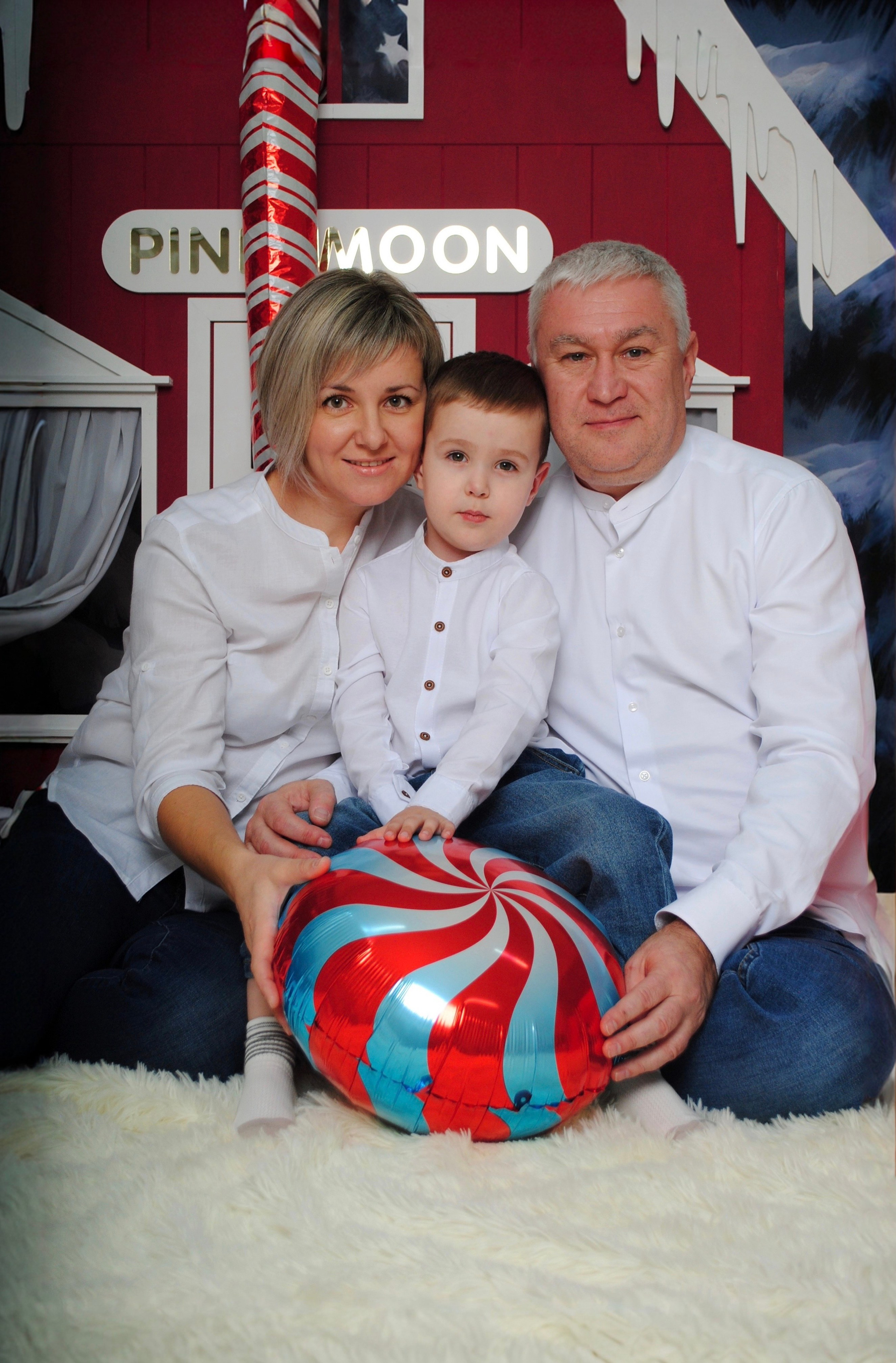 Кристина и семья. Фотограф Мария Мусаелян