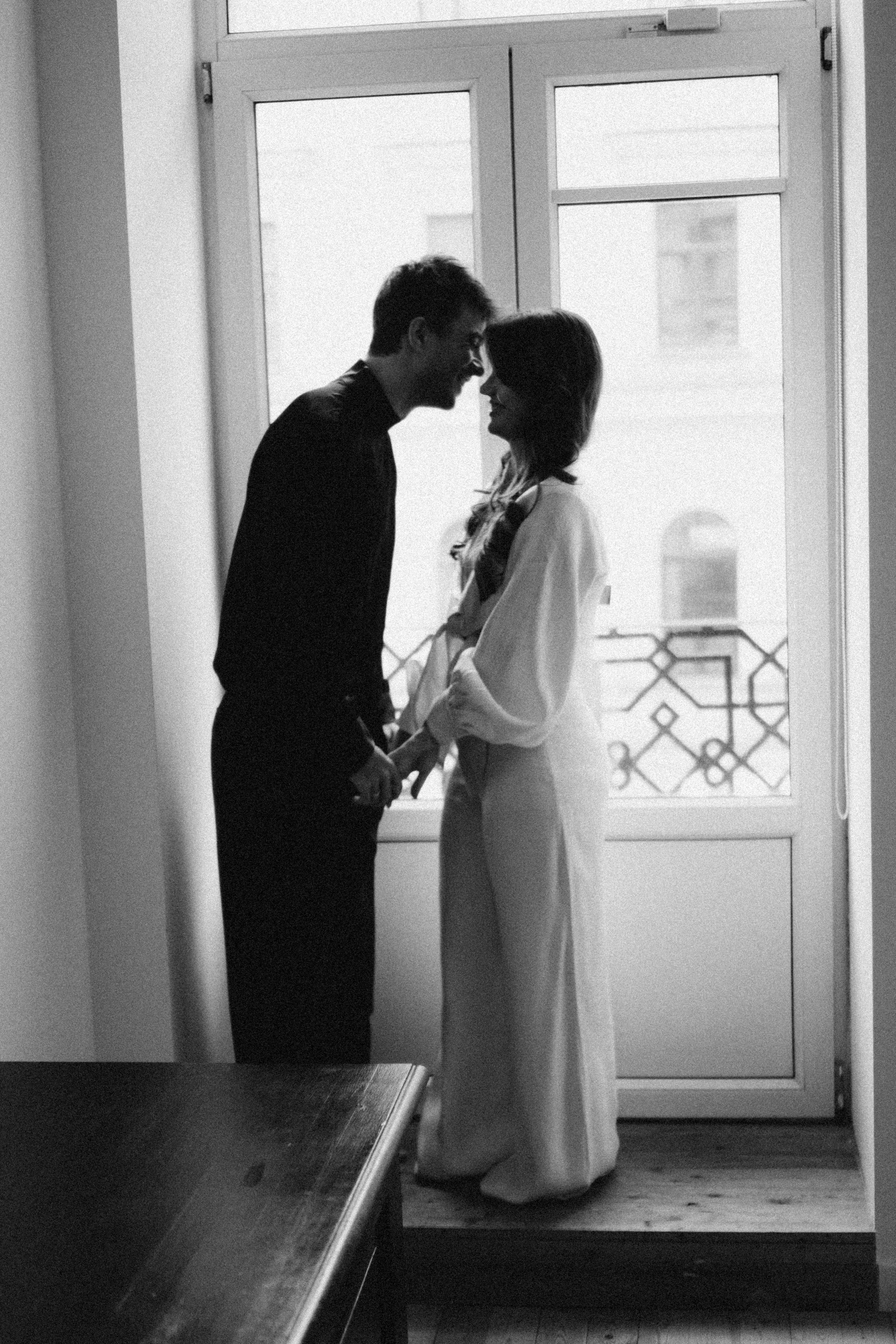 СБОРЫ ЖЕНИХА И НЕВЕСТЫ В УЮТНОЙ КВАРТИРЕ В ЦЕНТРЕ САНТК-ПЕТЕРБУРГА. Профессиональный фотограф, Санкт-Петербург — Виктория Богомолова