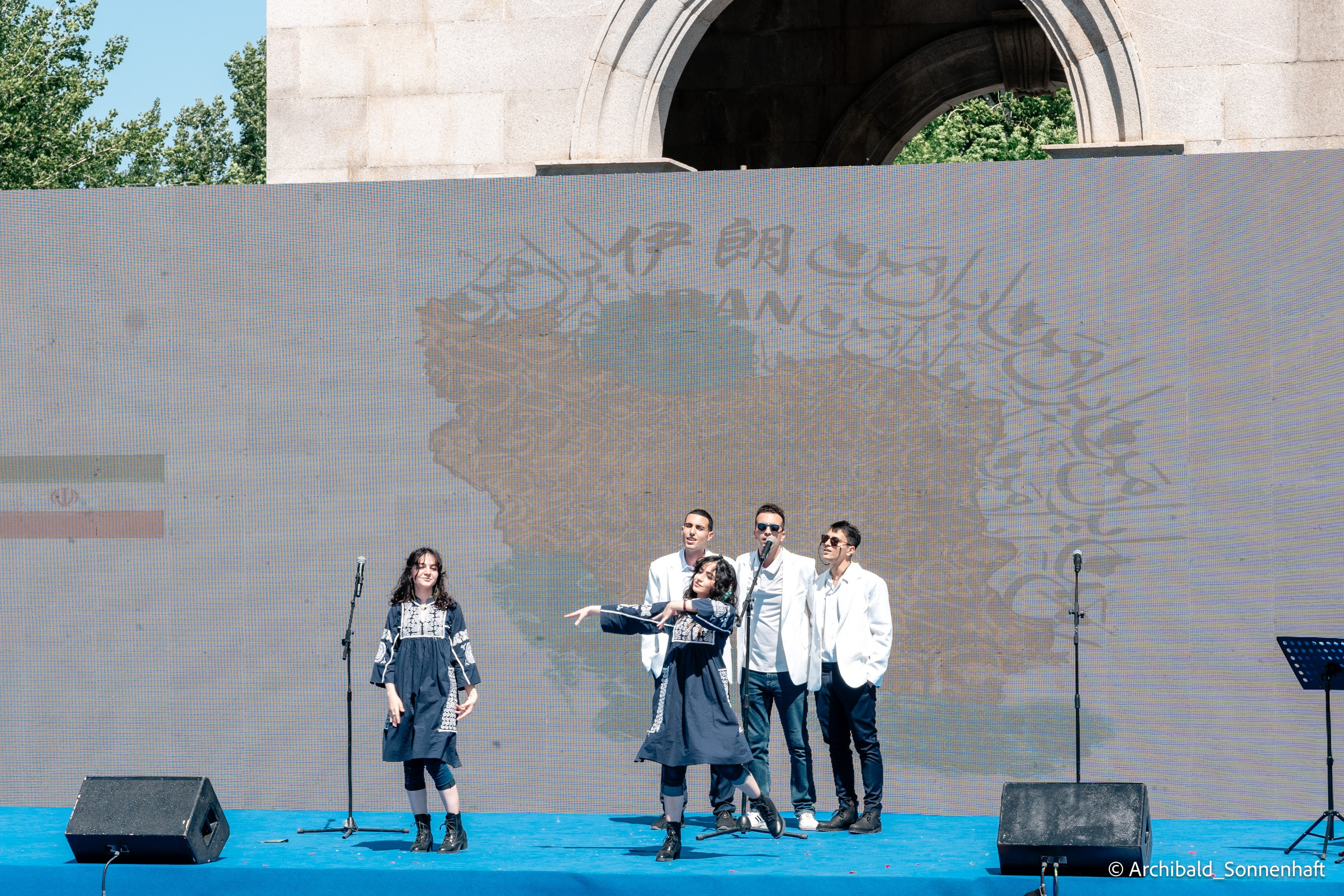 TJU Cultural Festival. Photographer in Guangzhou, China. Archibald Sonnenhaft